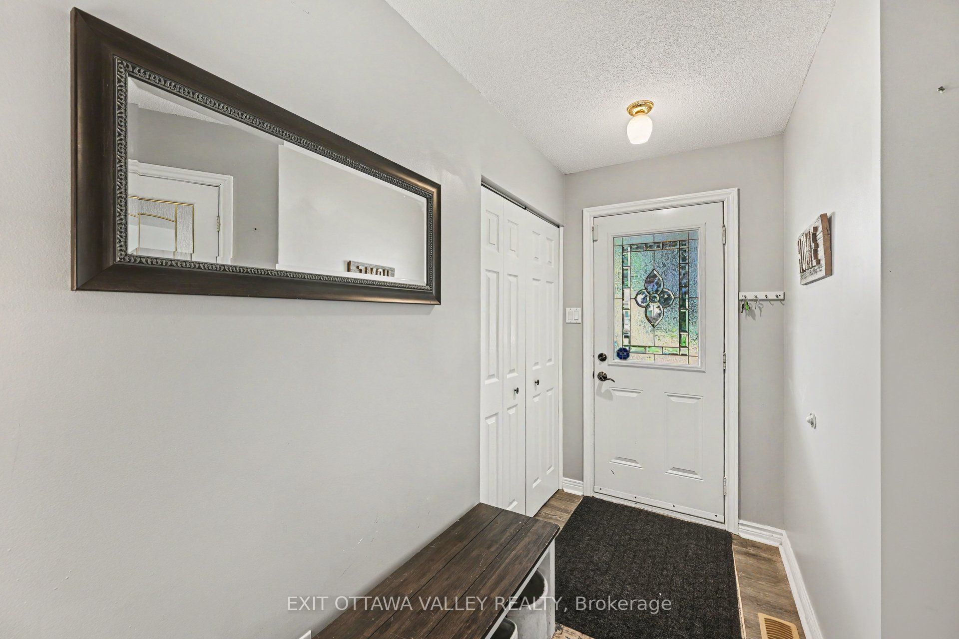 11 Maple Drive, Arnprior, ON K7S 3V3 photo 2