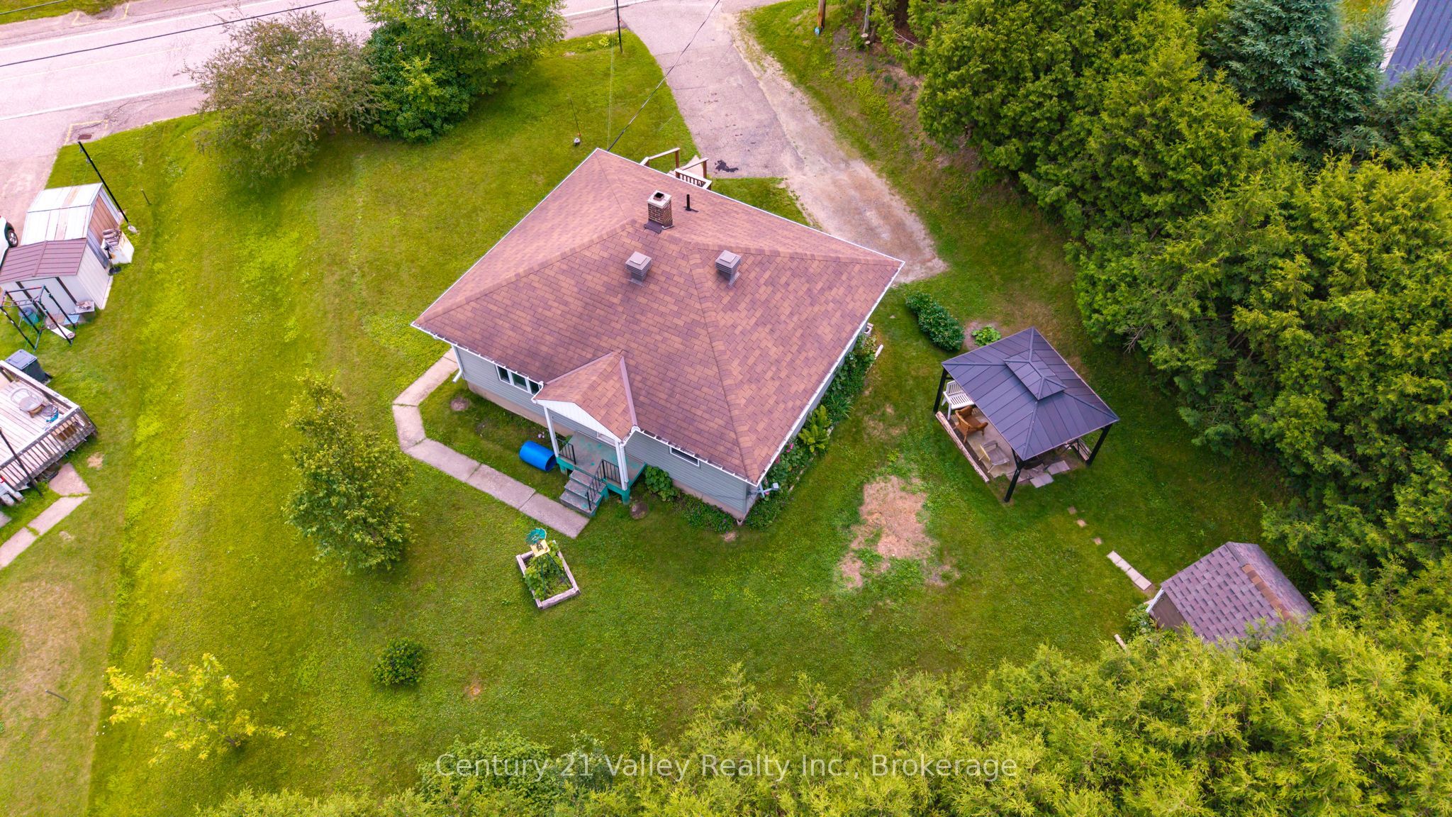 34 Sebastopol Drive, Bonnechere Valley, ON K0J 1W0 photo 4