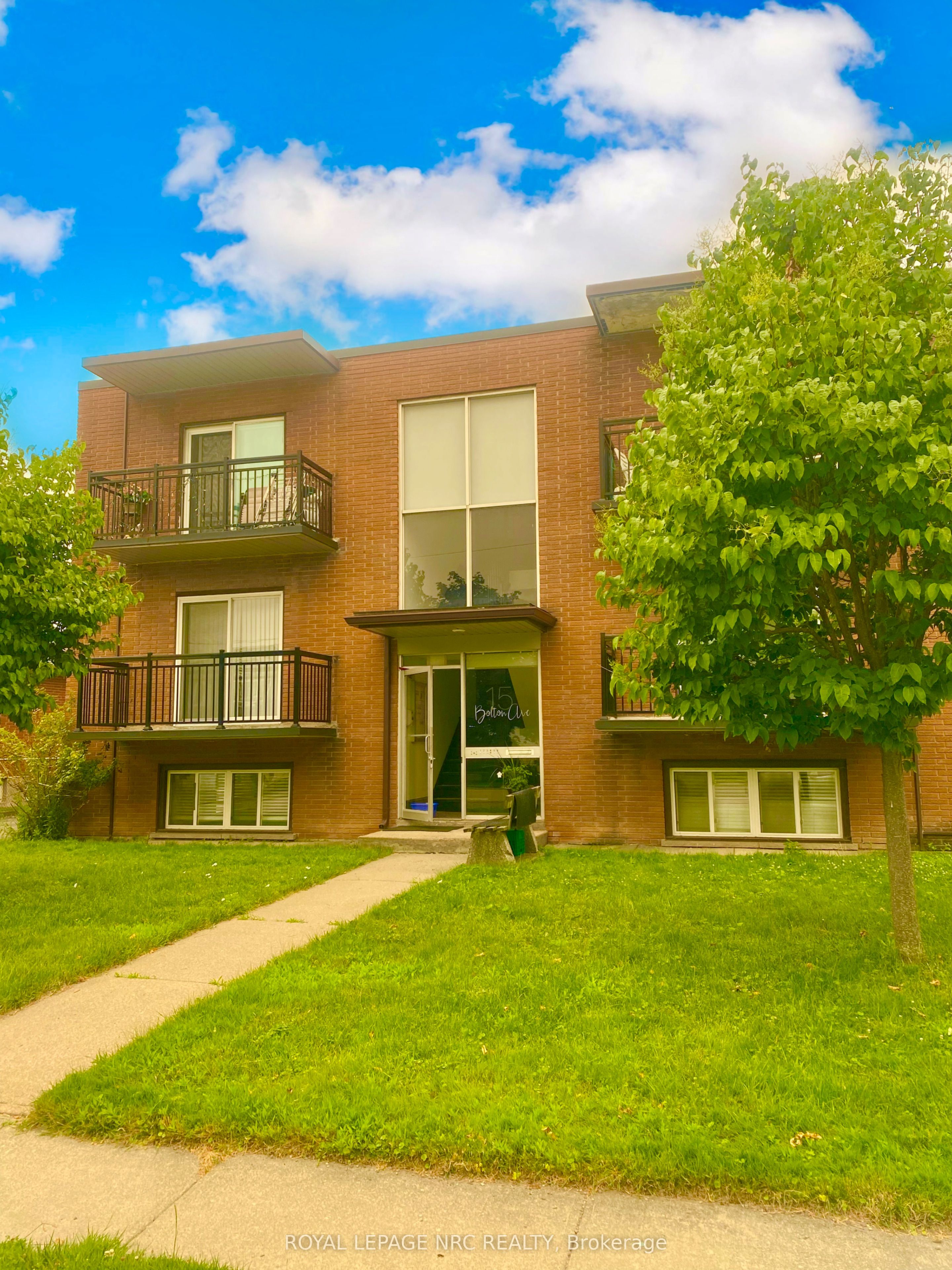 15 Bolton Avenue 3, Thorold, ON L2V 3H5