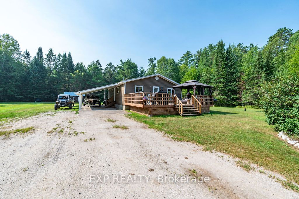 557 Pine Street, Greater Madawaska, ON K0J 2R0 photo 3