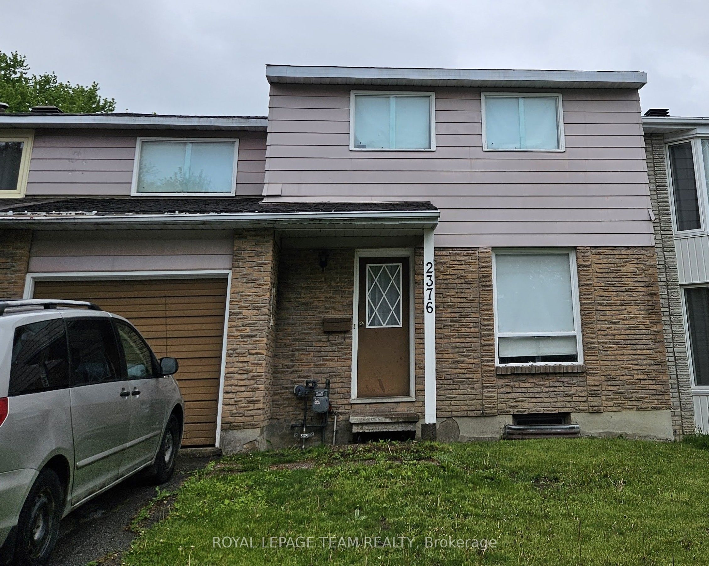 2376 Rondel Street S, Blackburn Hamlet, ON K1B 4M2