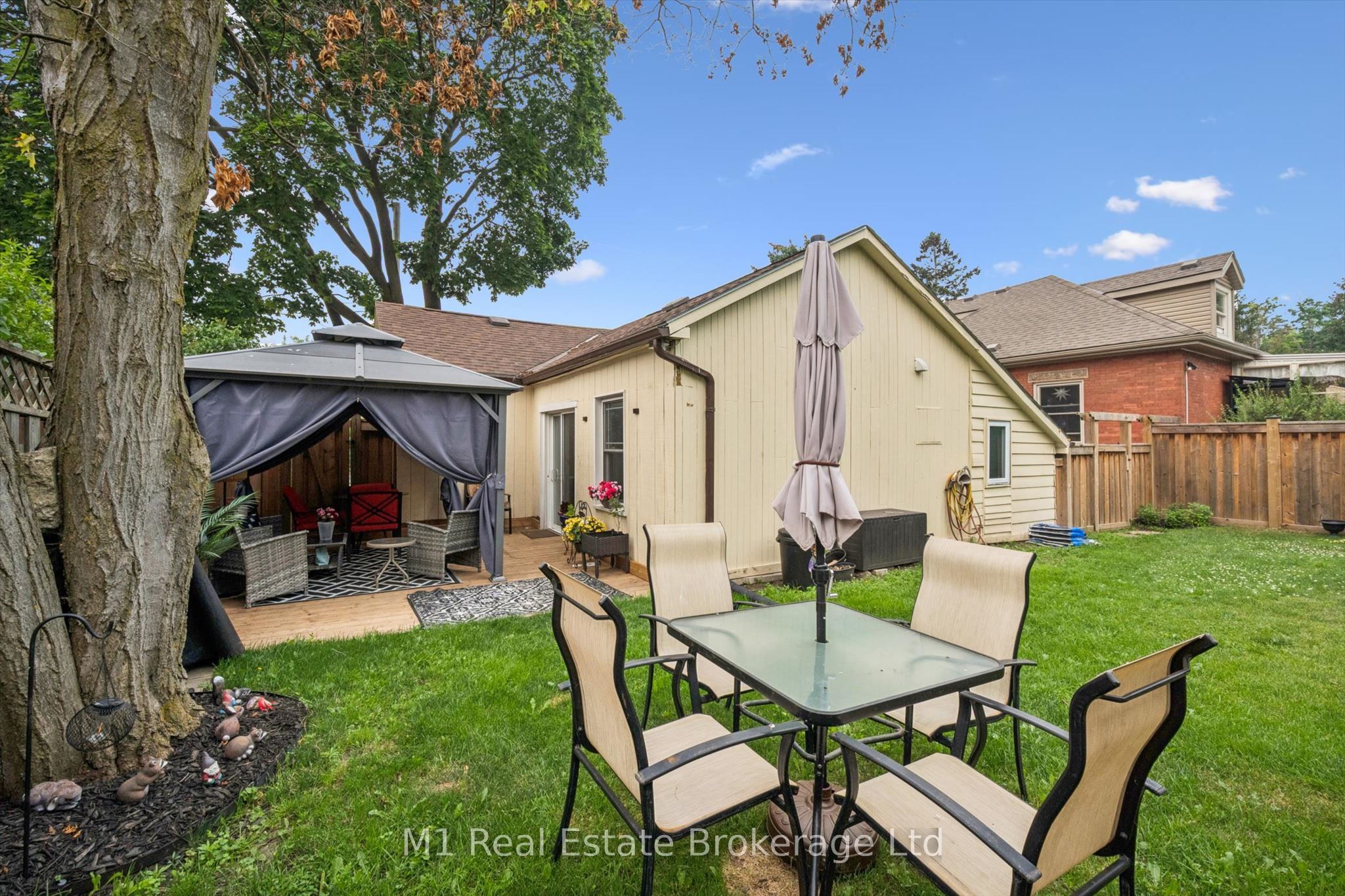 31 Bagot Street, Guelph, ON N1H 5T2 photo 2