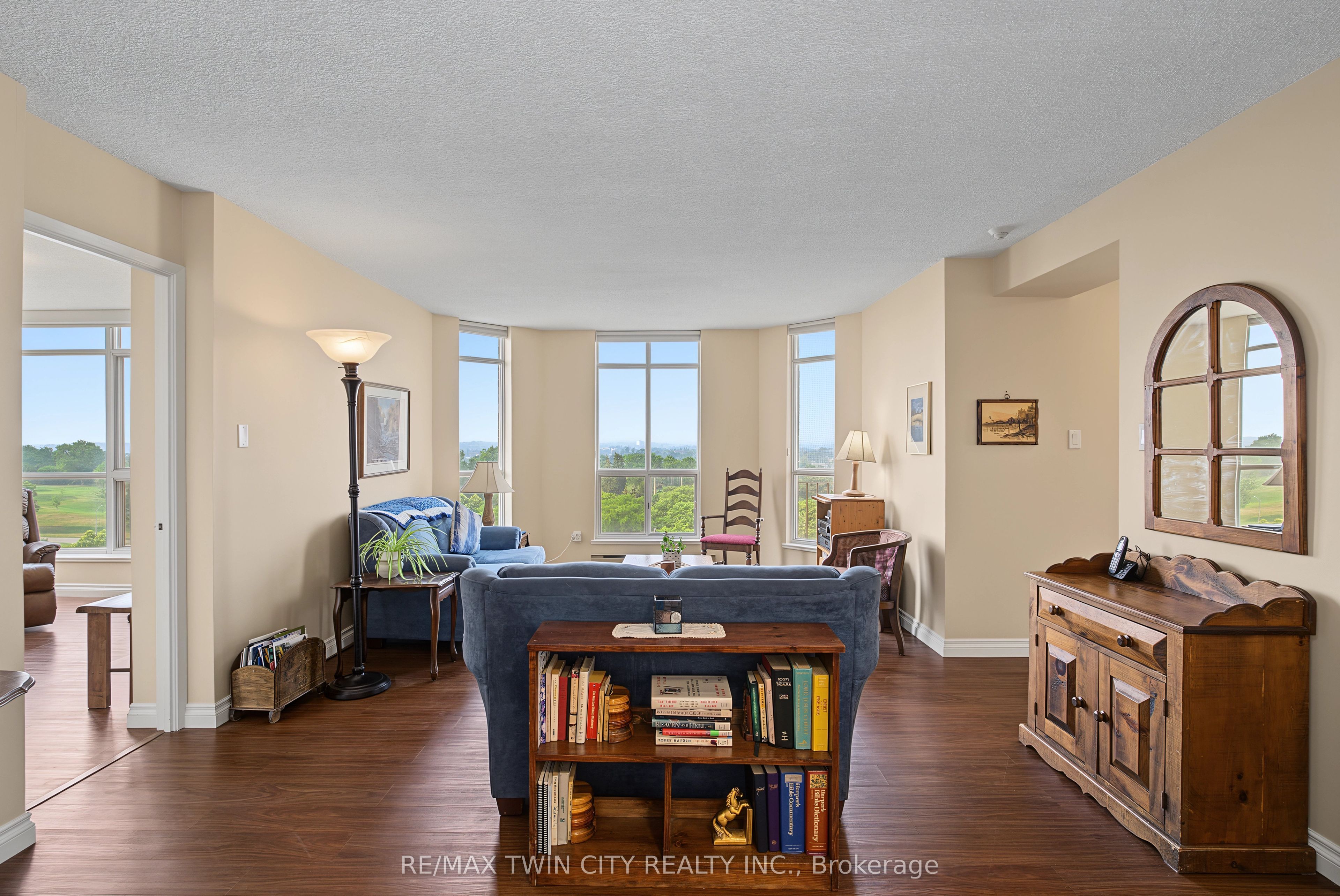 803 - 1414 King Street E, Kitchener, ON N2G 4T8 photo 5