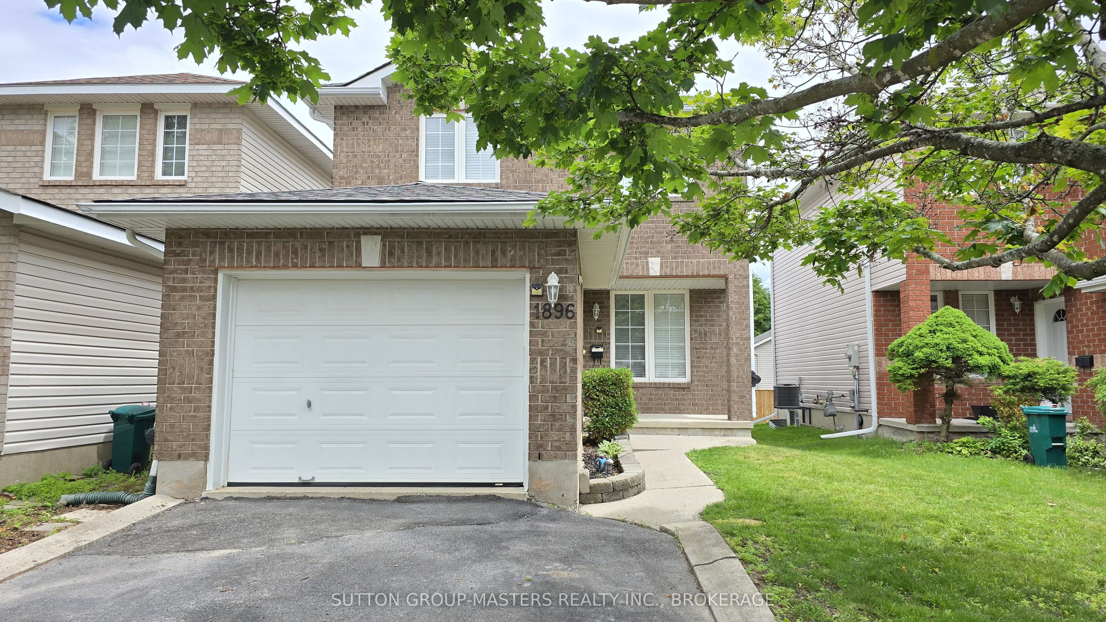 1896 Berrywood Crescent, Kingston, ON K7P 3G4