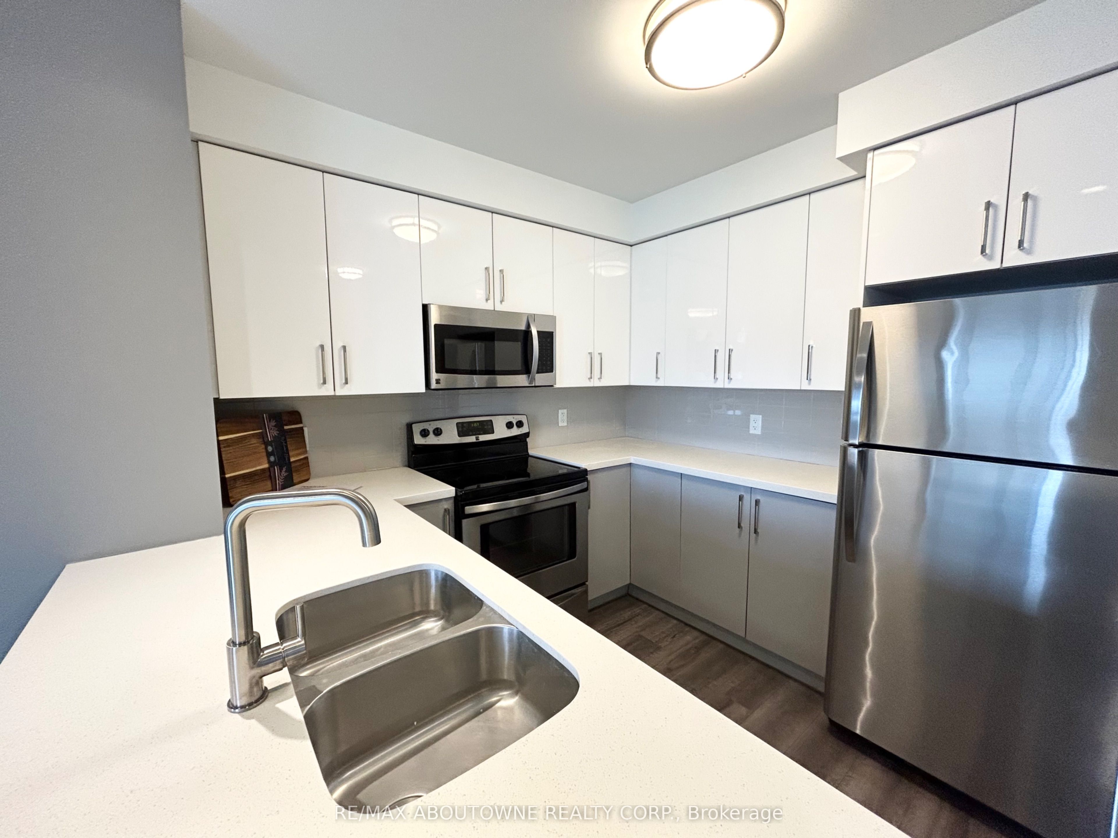 460A Belmont Avenue W 1008, Kitchener, ON N2M 0A9 photo 5
