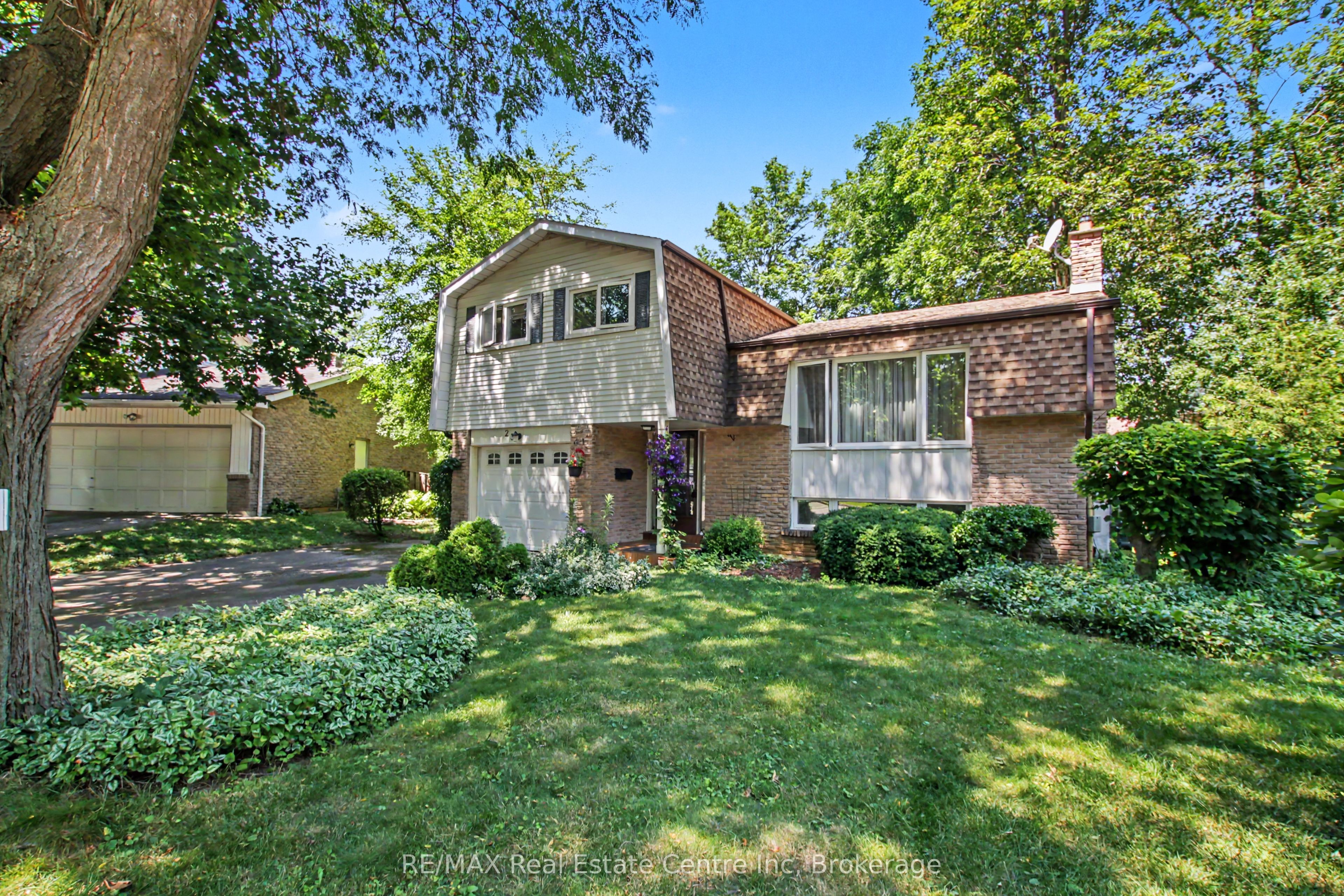 23 Northwood Crescent, Guelph, ON N1H 6Z5 photo 2