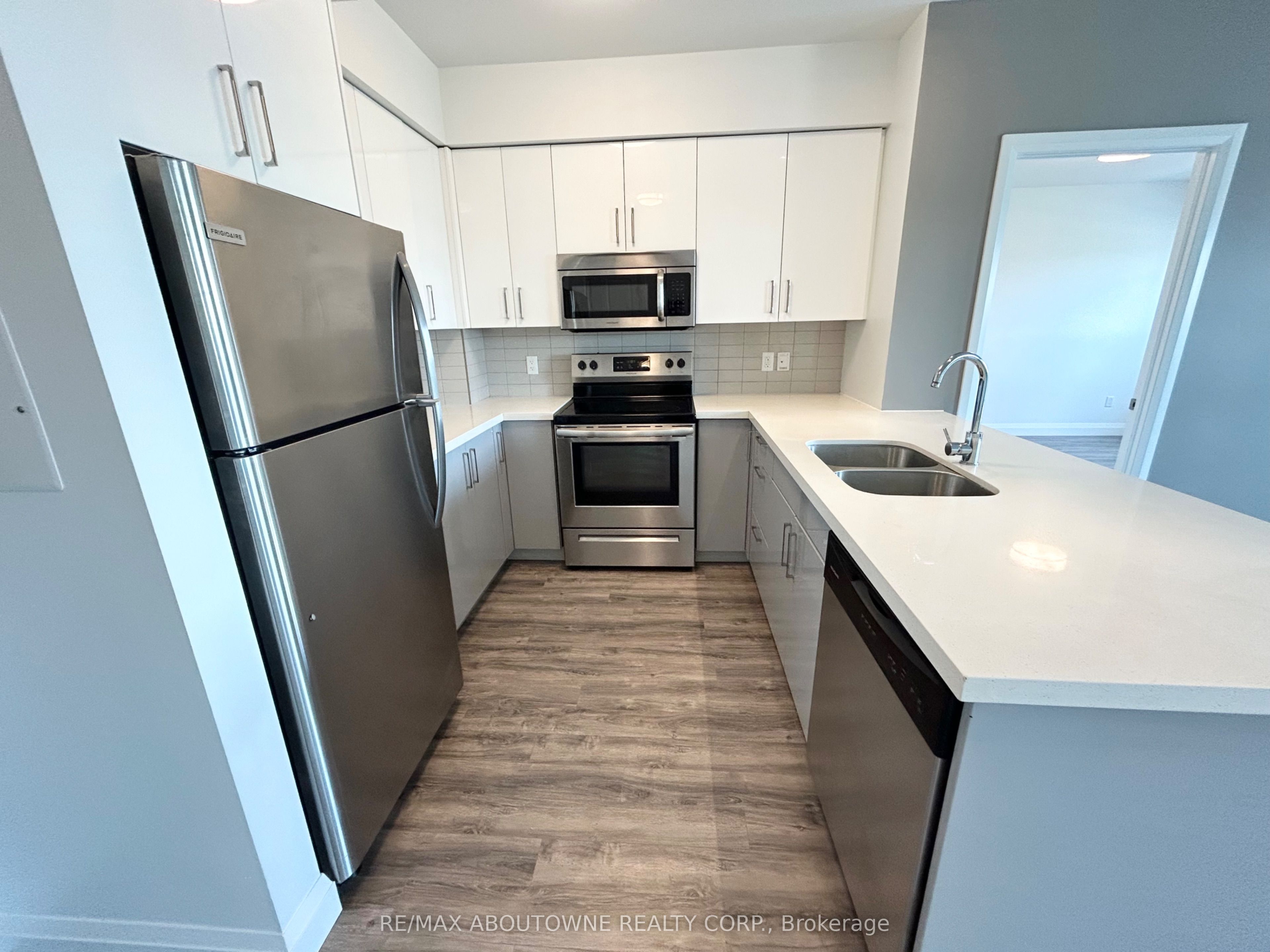 460C Belmont Avenue W 706, Kitchener, ON N2M 0B4 photo 4
