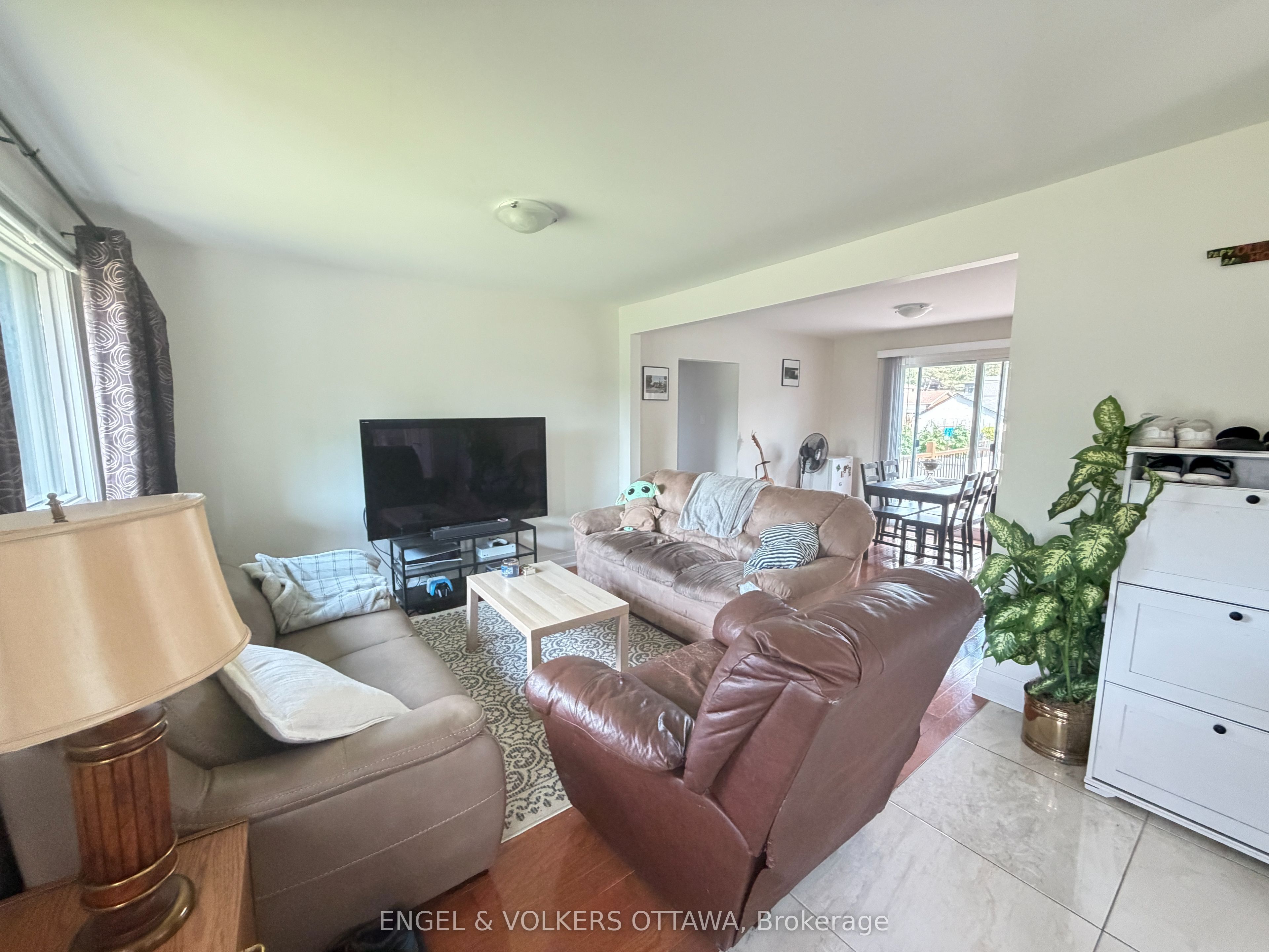 44 Granton Avenue, Meadowlands - Crestview and Area, ON K2G 1W8 photo 5