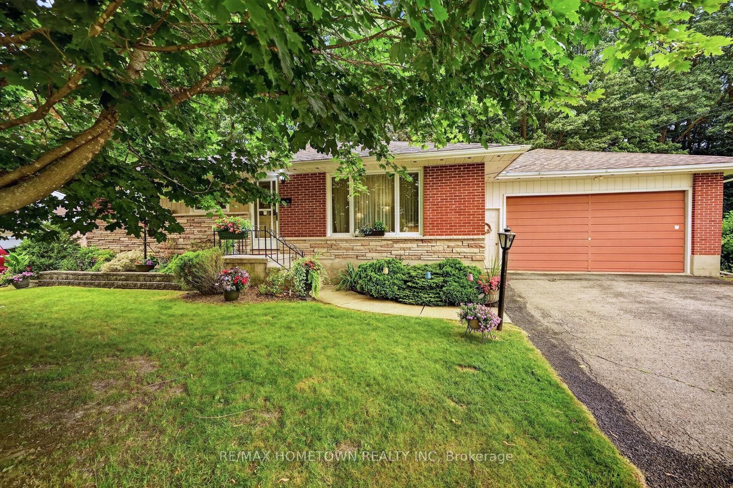 21 Fairway Crescent, Brockville, ON K6V 3V1 photo 4