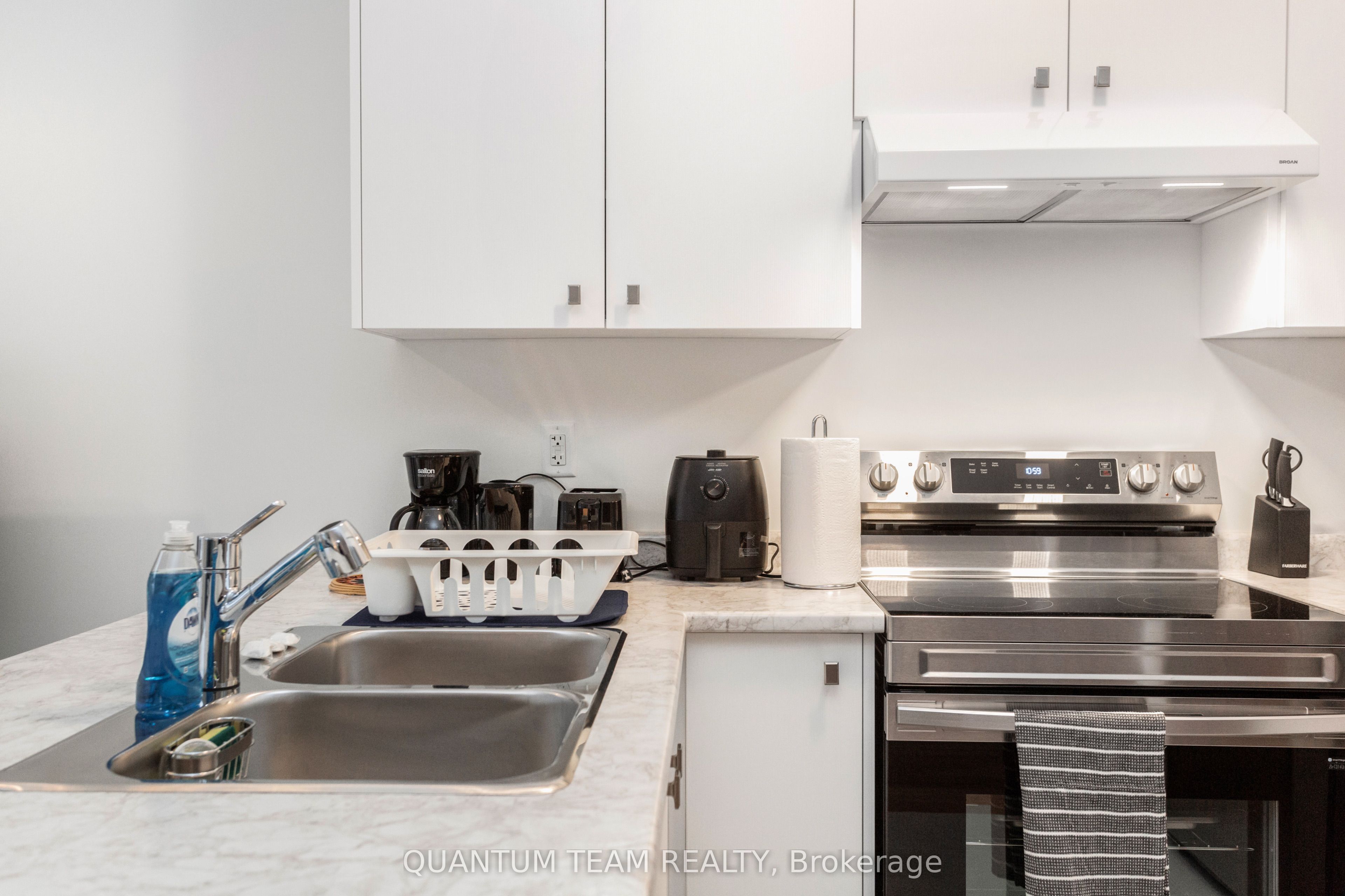 36 Selection Heights, Thorold, ON L2V 0P3 photo 4