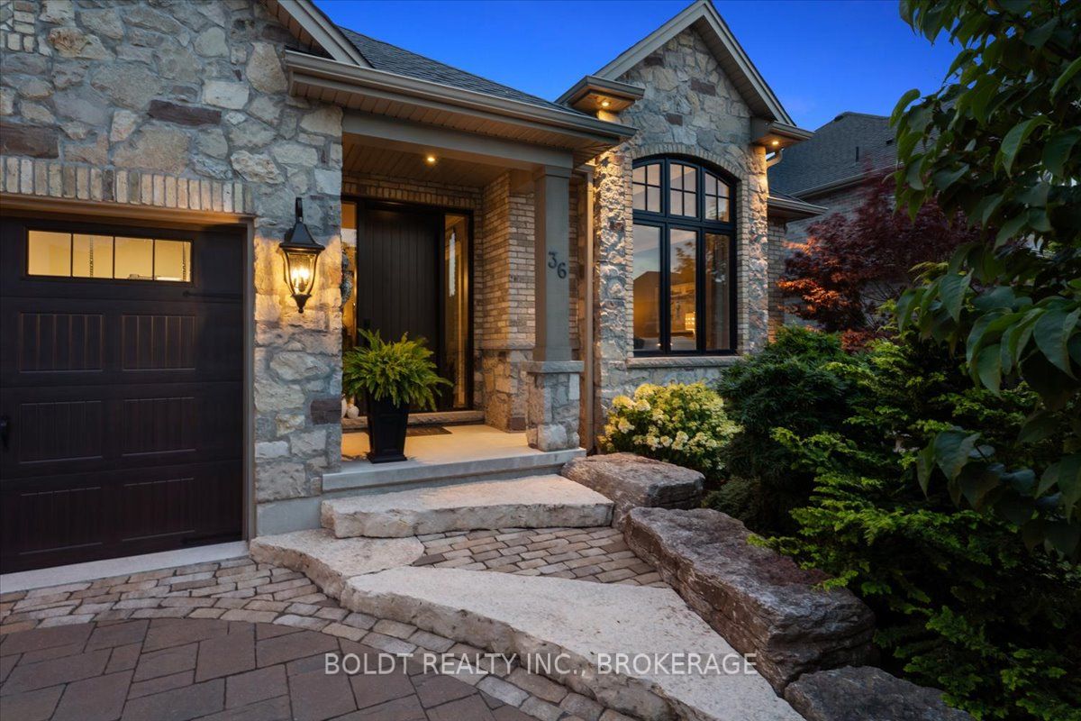 36 Philmori Boulevard, Pelham, ON L0S 1E5 photo 2