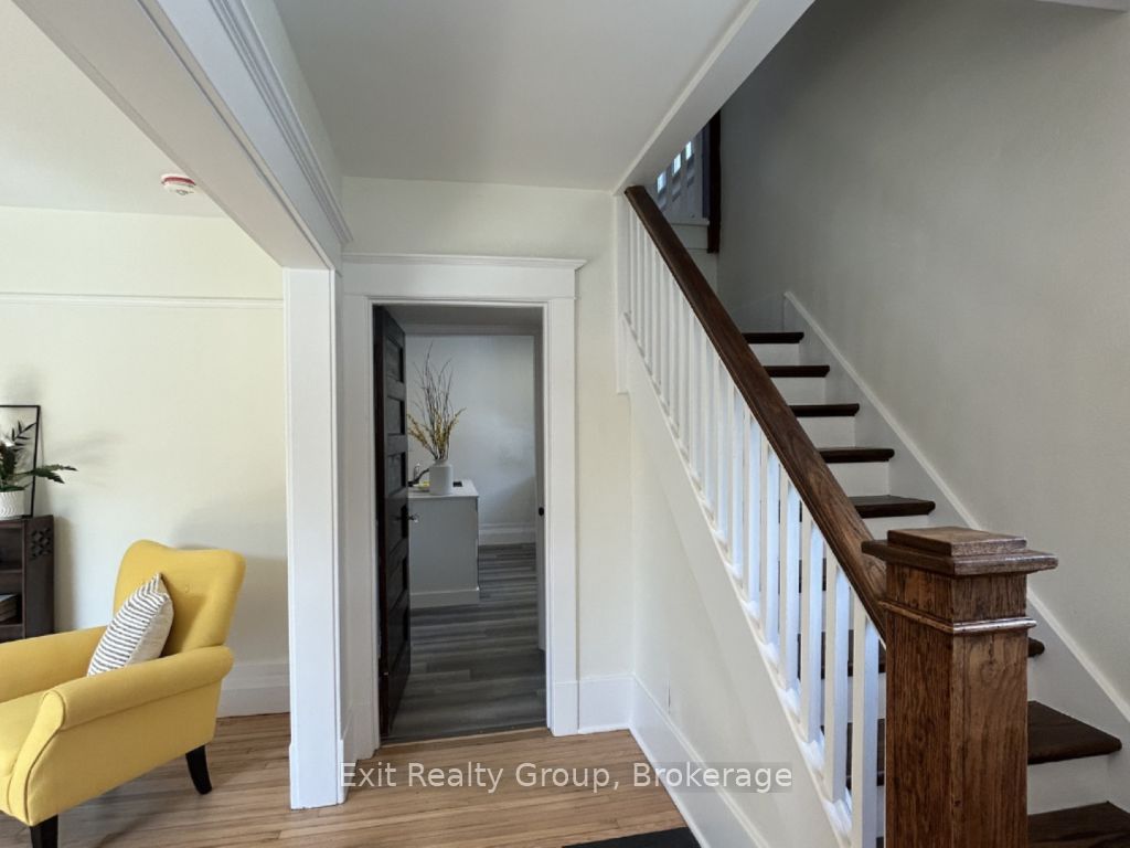 90 Byron Street, Quinte West, ON K8V 2Y2 photo 5