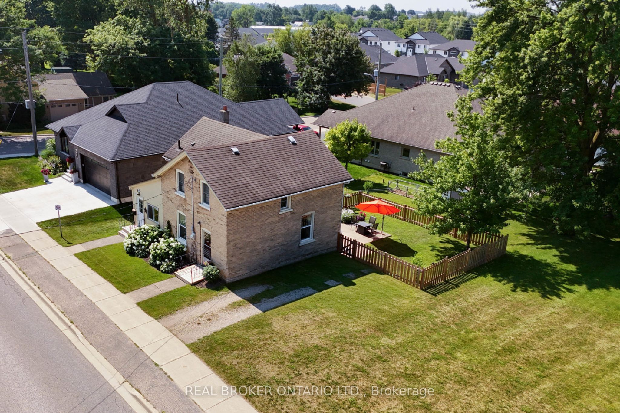 520 Elma Street W, North Perth, ON N4W 1W3 photo 4