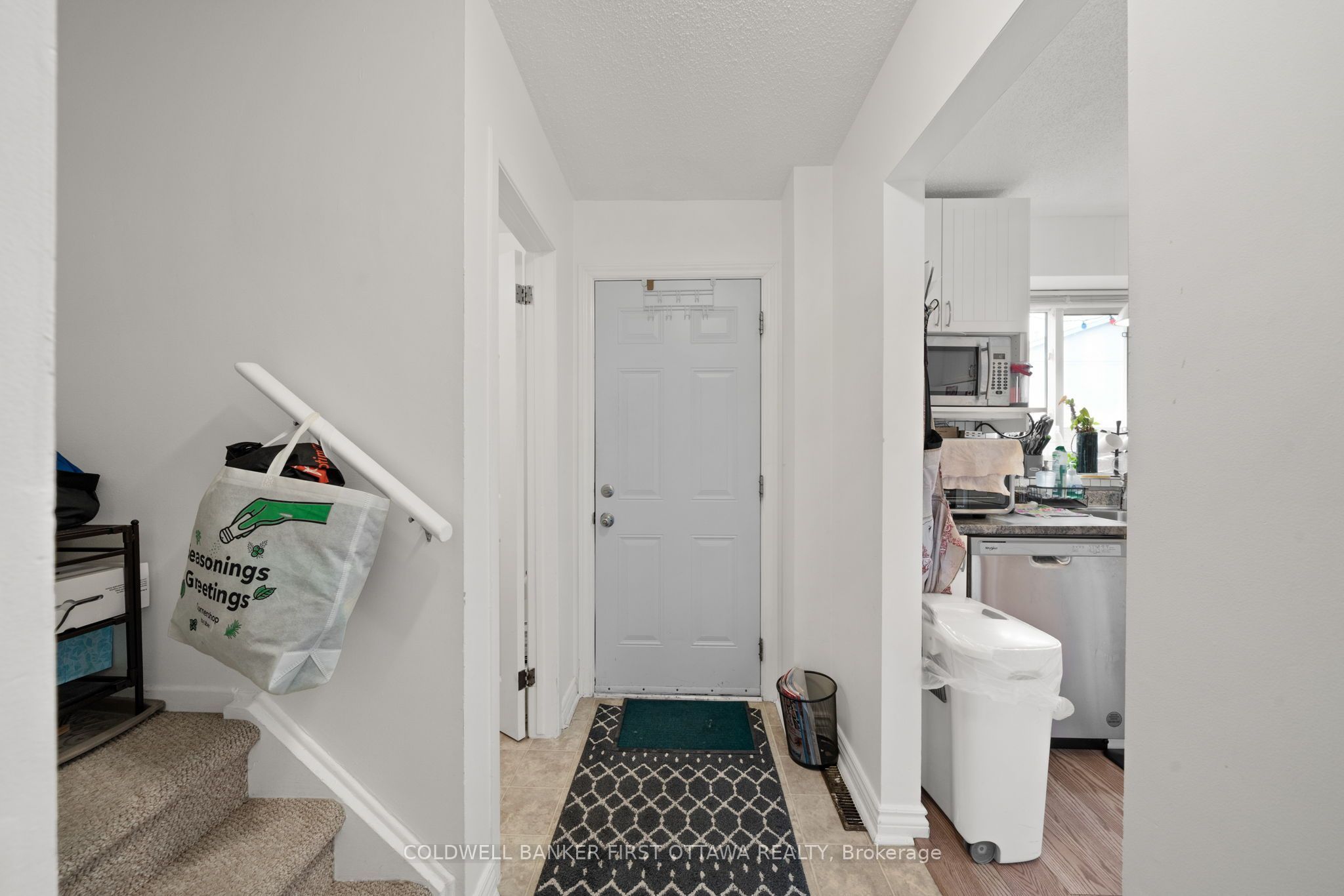 158 Barrow Crescent 19, Kanata, ON K2L 2J1 photo 5