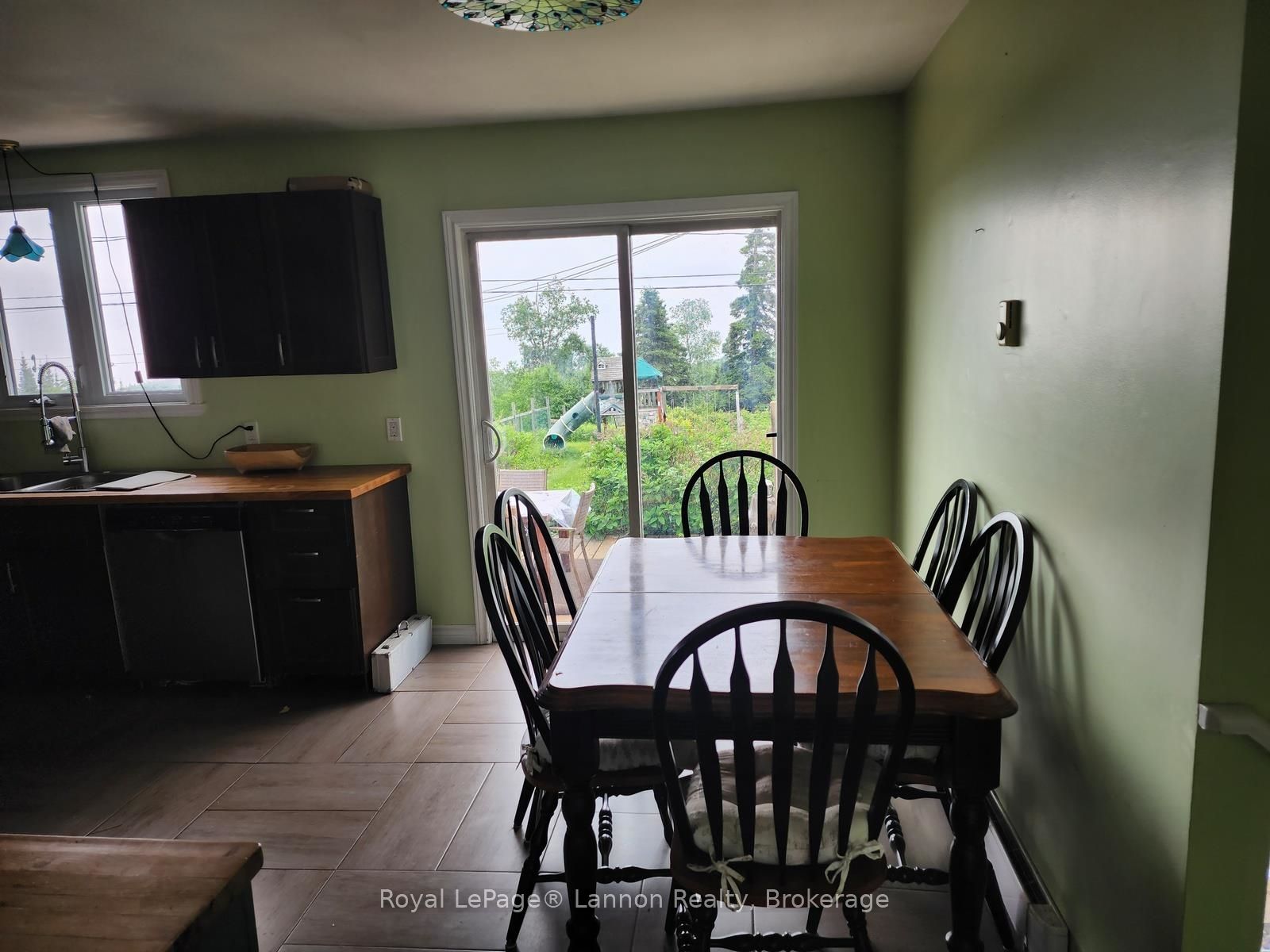 94 LAKEVIEW Drive, Terrace Bay, ON P0T 2W0 photo 4