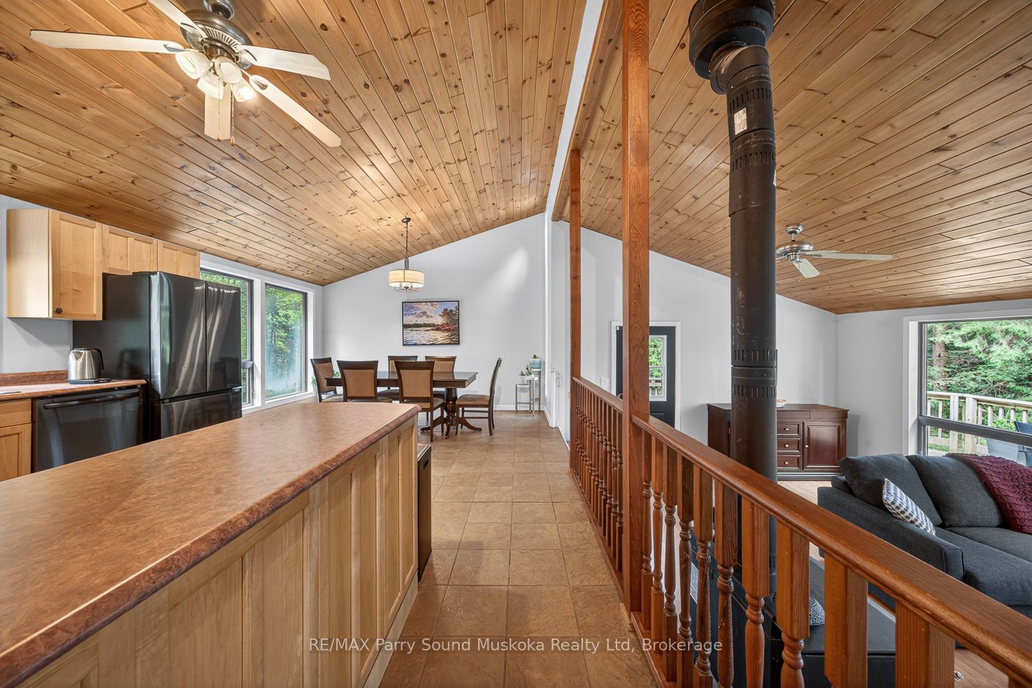 34 SILVER POINT Drive, Seguin, ON P2W 2W8 photo 5