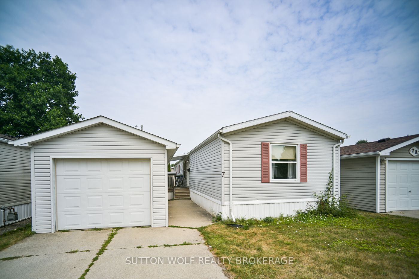 7 Stewart Street, Strathroy-Caradoc, ON N7G 1A1 photo 2