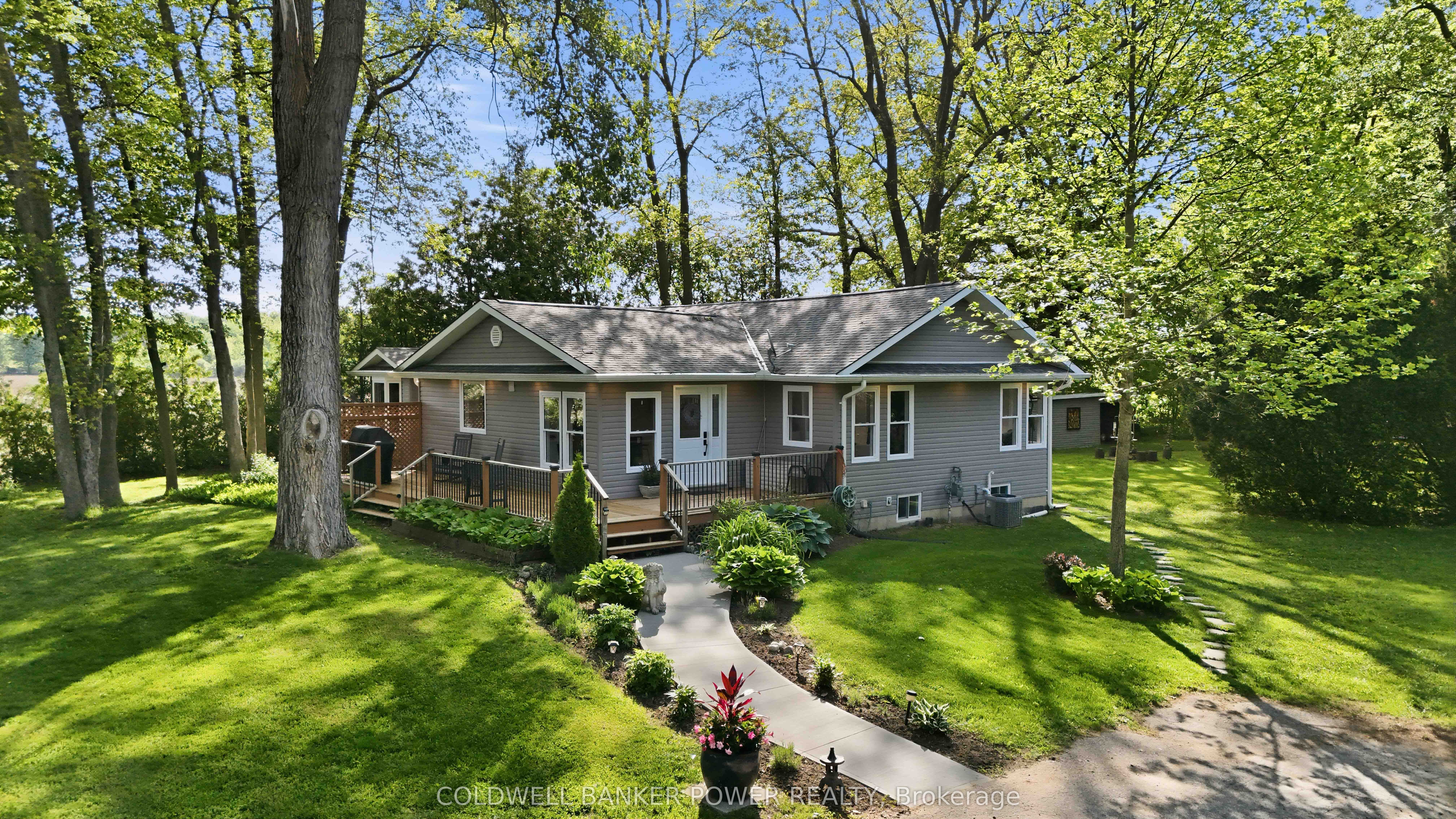 26041 Queens Line, West Elgin, ON N0L 2P0