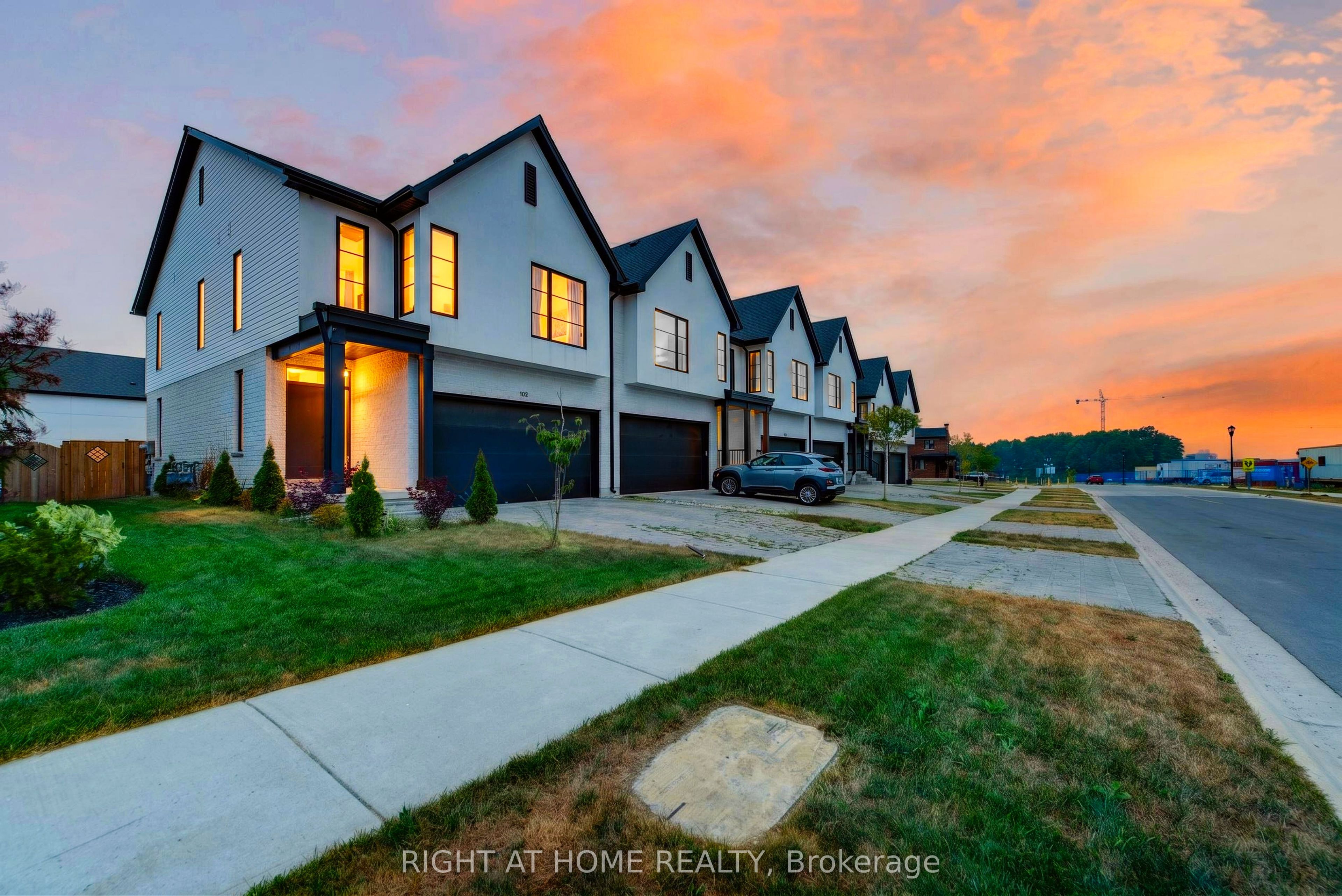 981 Upperpoint Avenue, London South, ON N6K 0L1
