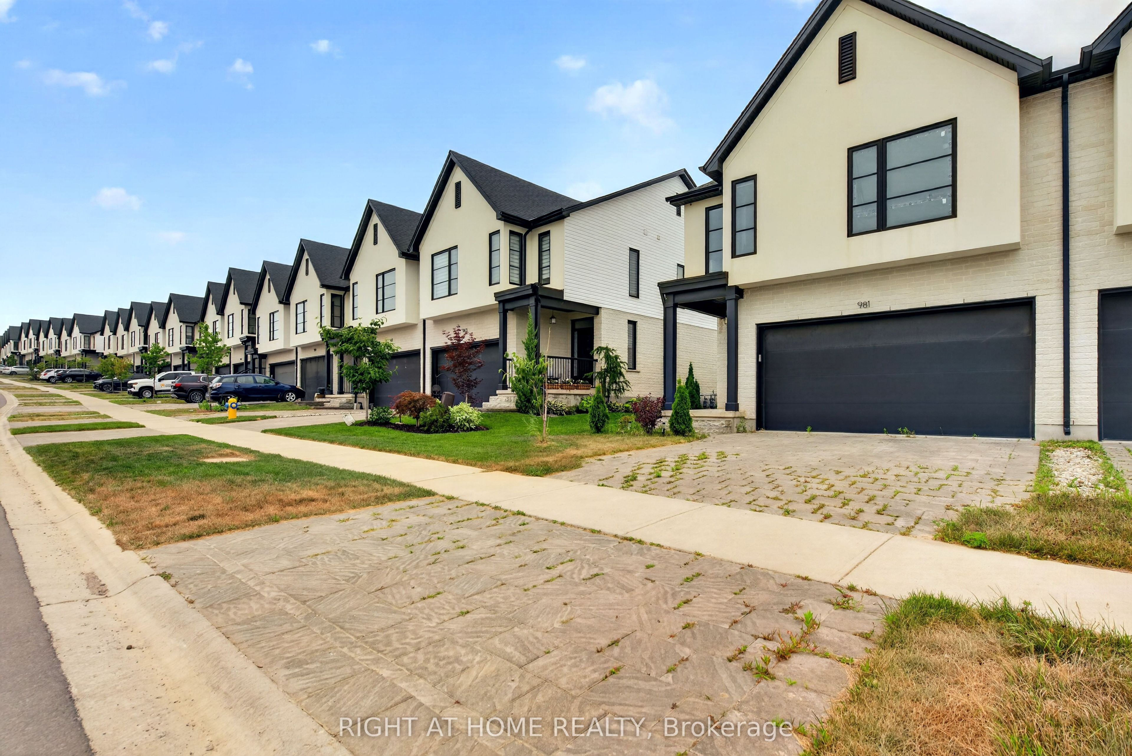 981 Upperpoint Avenue, London South, ON N6K 0L1 photo 3