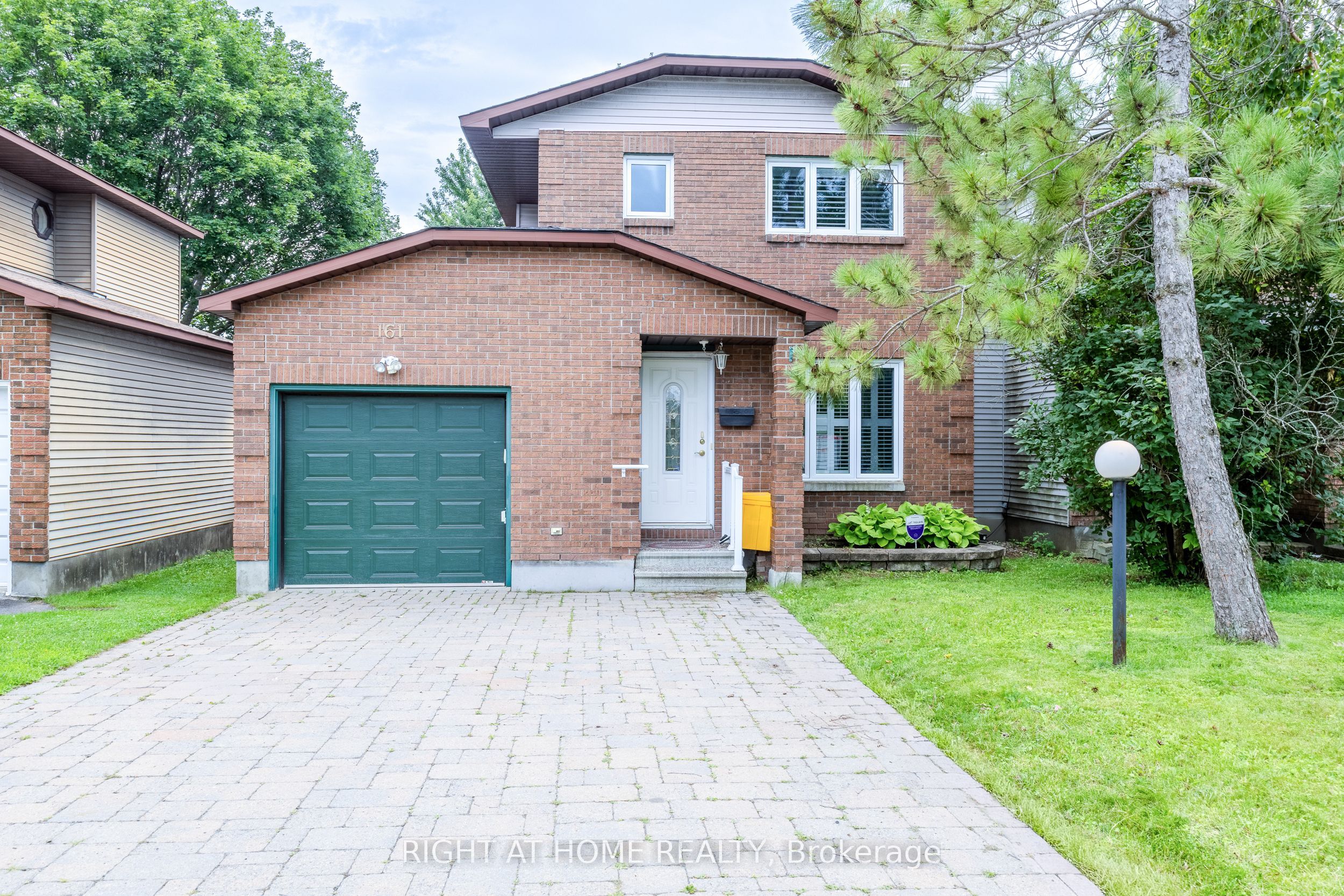 161 Pheasant Run Drive, Barrhaven, ON K2J 2R1 photo 5
