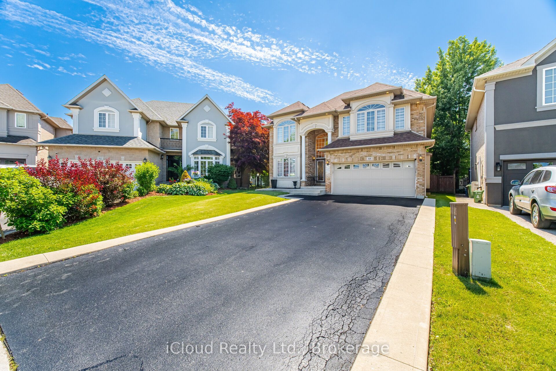 88 Southcreek Court, Hamilton, ON L9K 1M2 photo 2