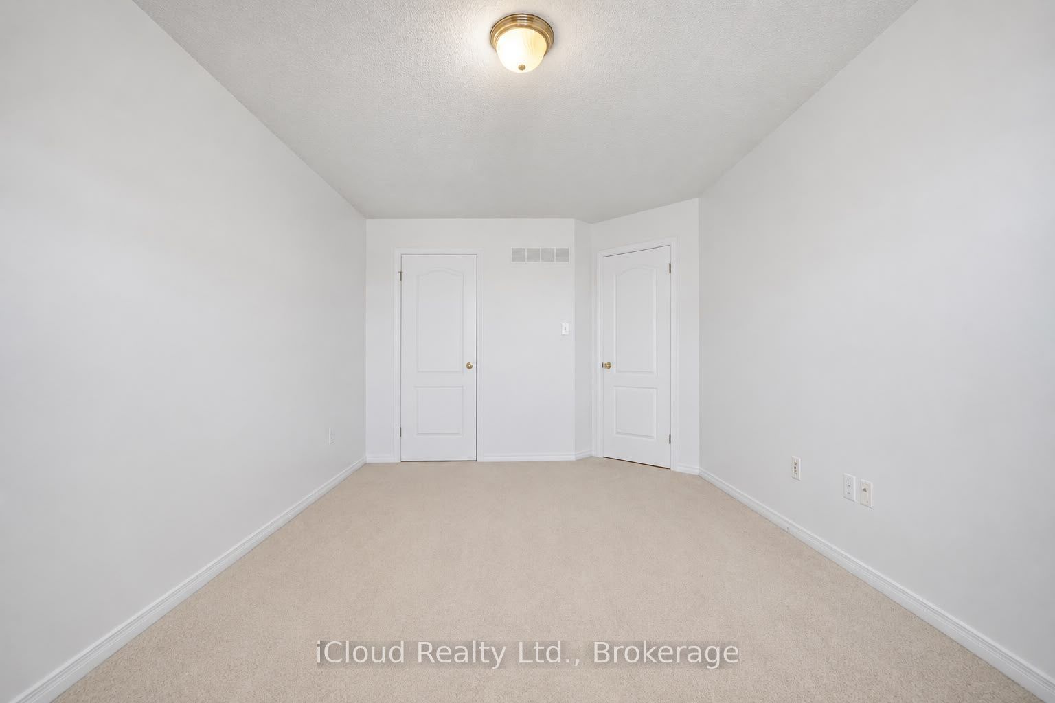 88 Southcreek Court, Hamilton, ON L9K 1M2 photo 3