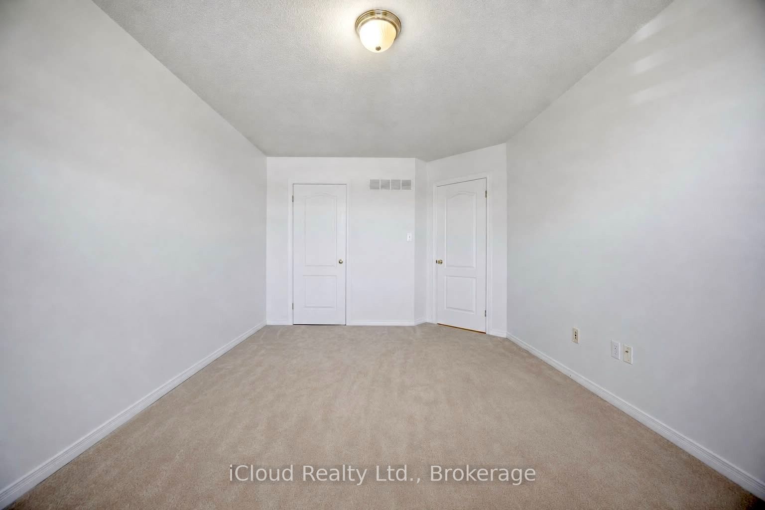 88 Southcreek Court, Hamilton, ON L9K 1M2 photo 4
