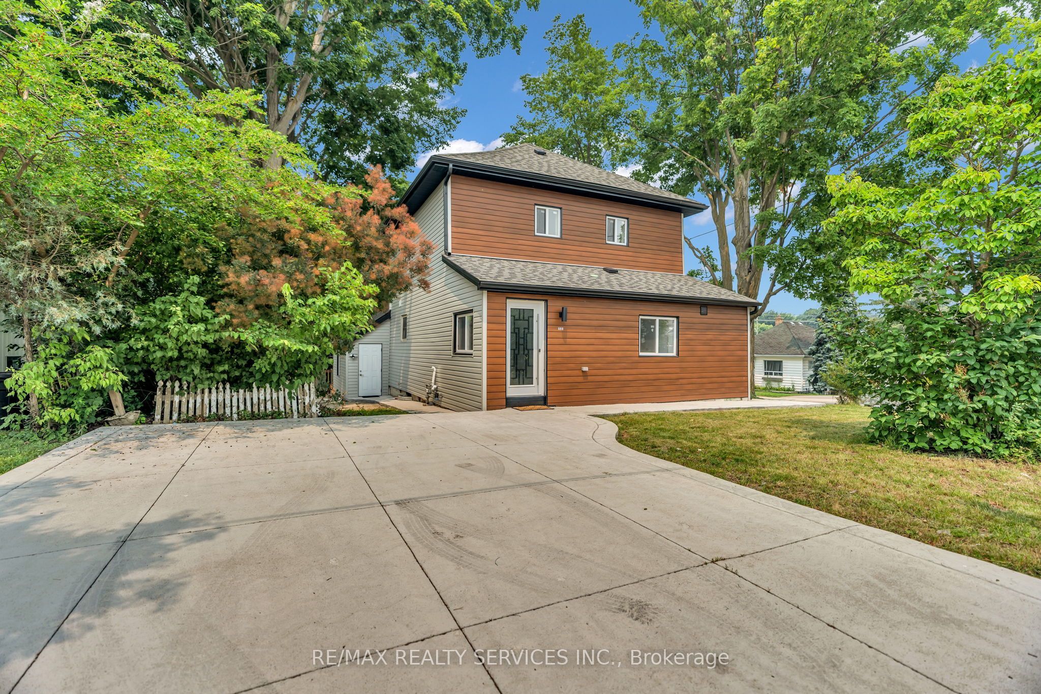 727 College Avenue, Woodstock, ON N4S 2C7