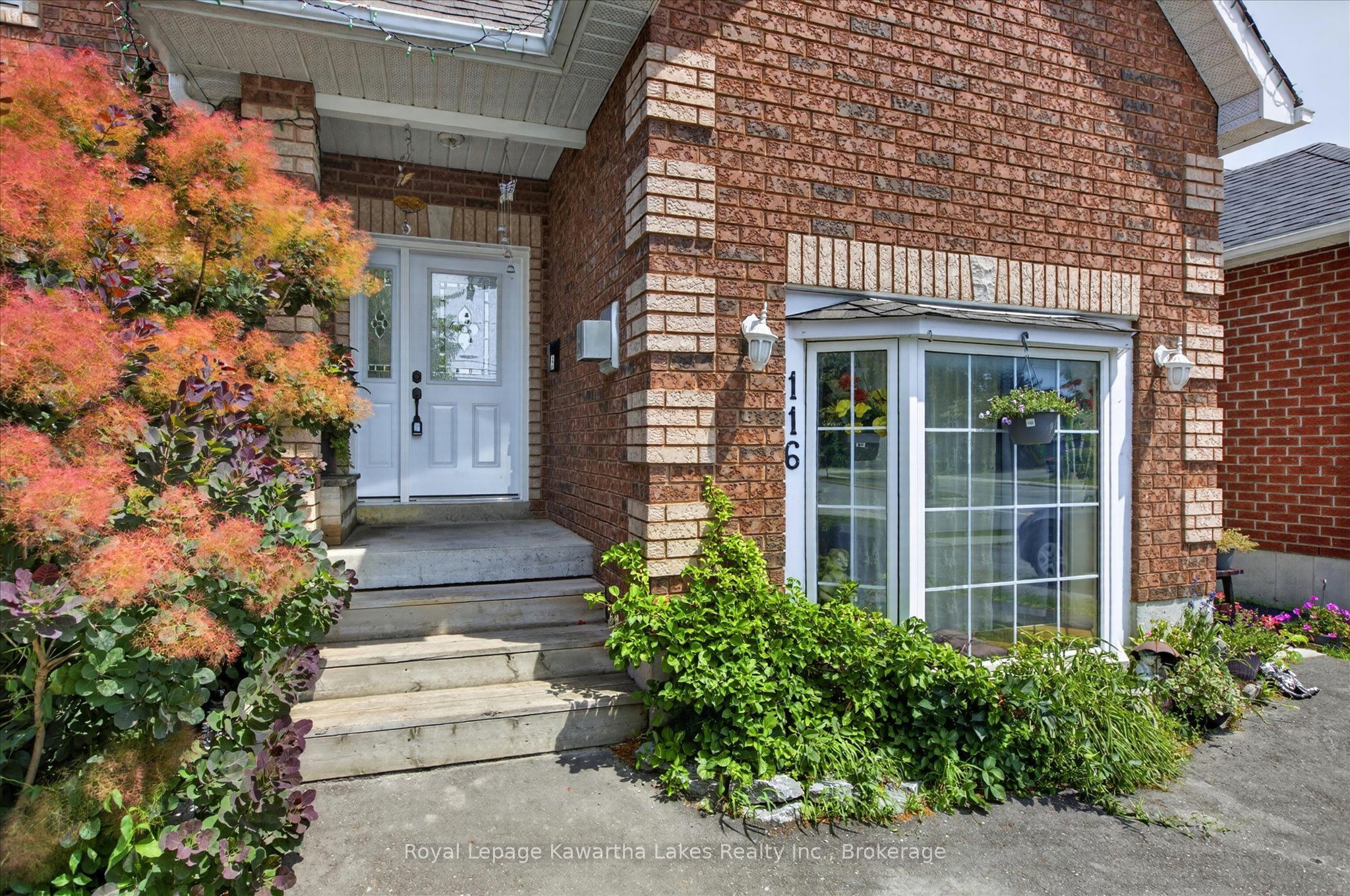 116 Adelaide Street S, Kawartha Lakes, ON K9V 0B7 photo 3