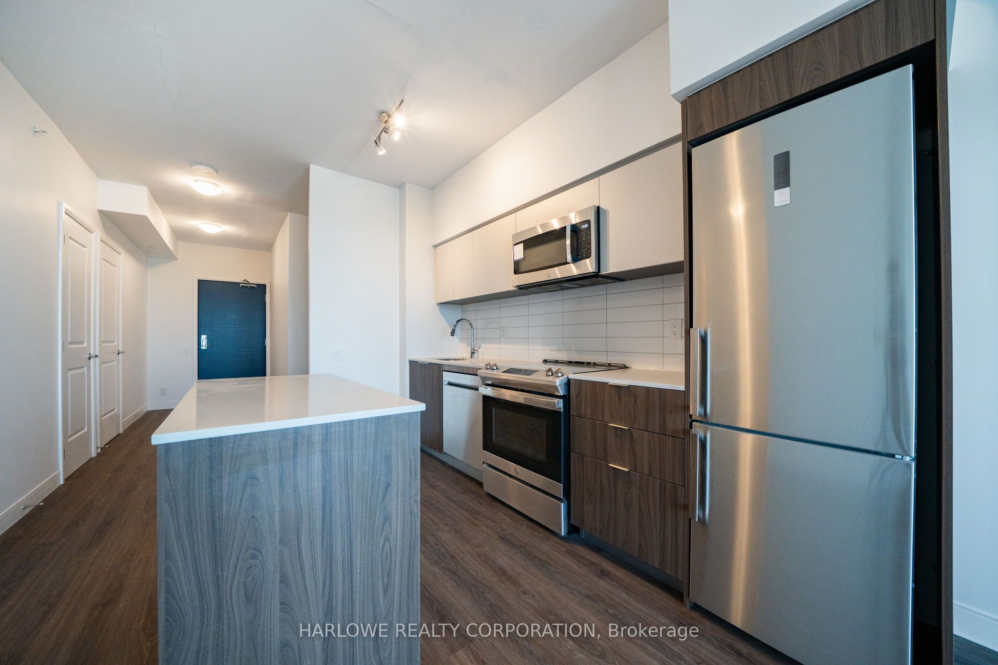 8 Hughson Street N 2910 B, Hamilton, ON L8R 0A9 photo 5
