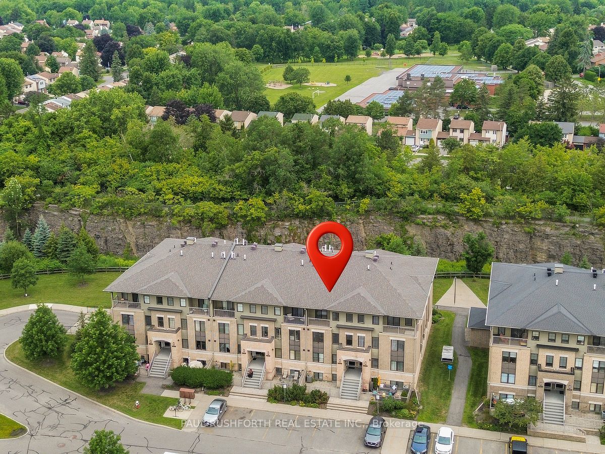 270B Titanium Private 5, Orleans - Convent Glen and Area, ON K1C 0A5 photo 2