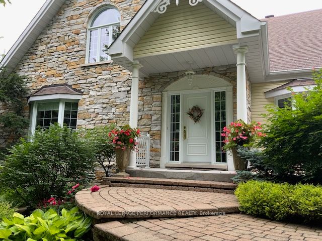 951 Golf Club Road, Hawkesbury, ON K6A 2R2 photo 2