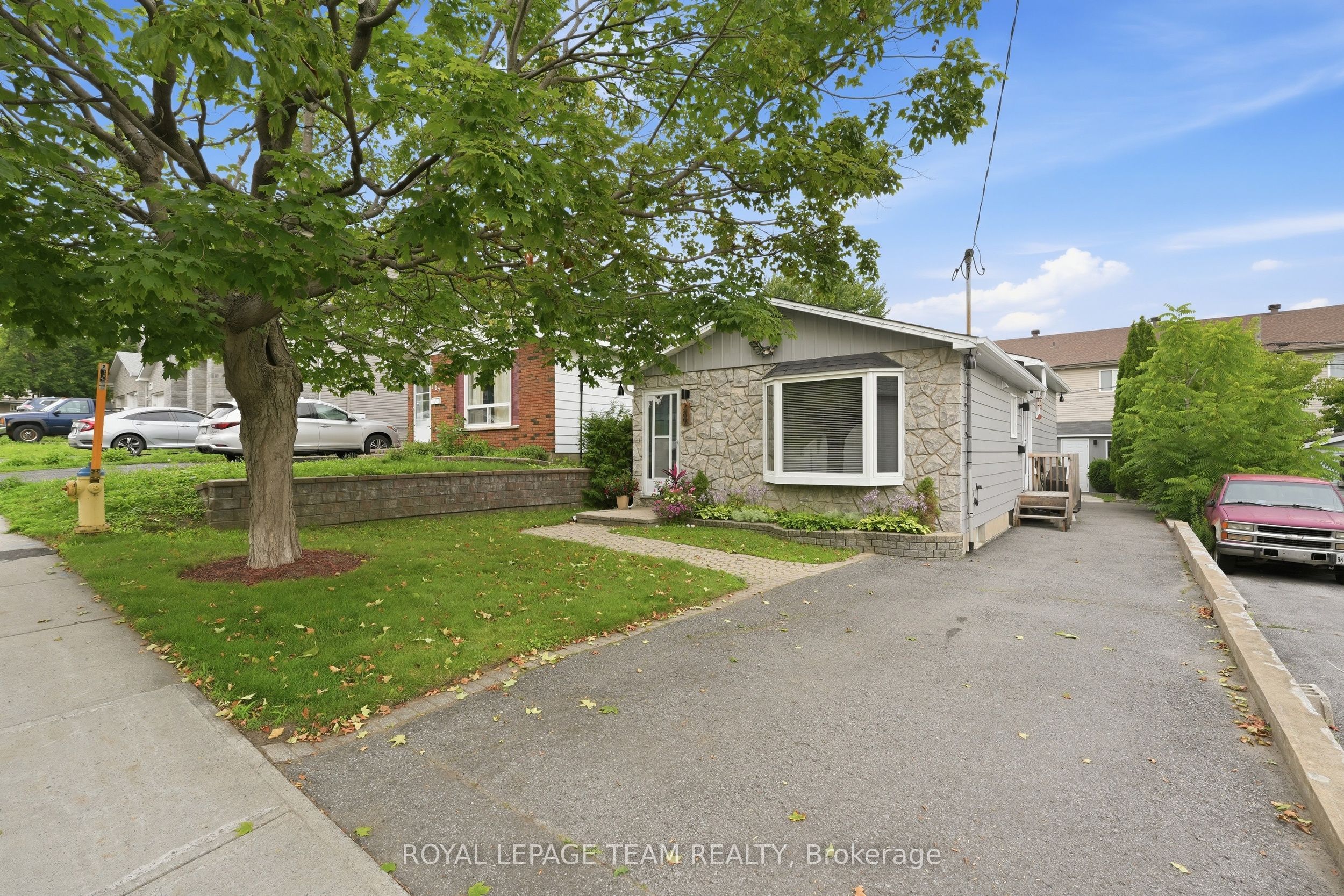 289 Montfort Street, Vanier and Kingsview Park, ON K1L 5N7 photo 4