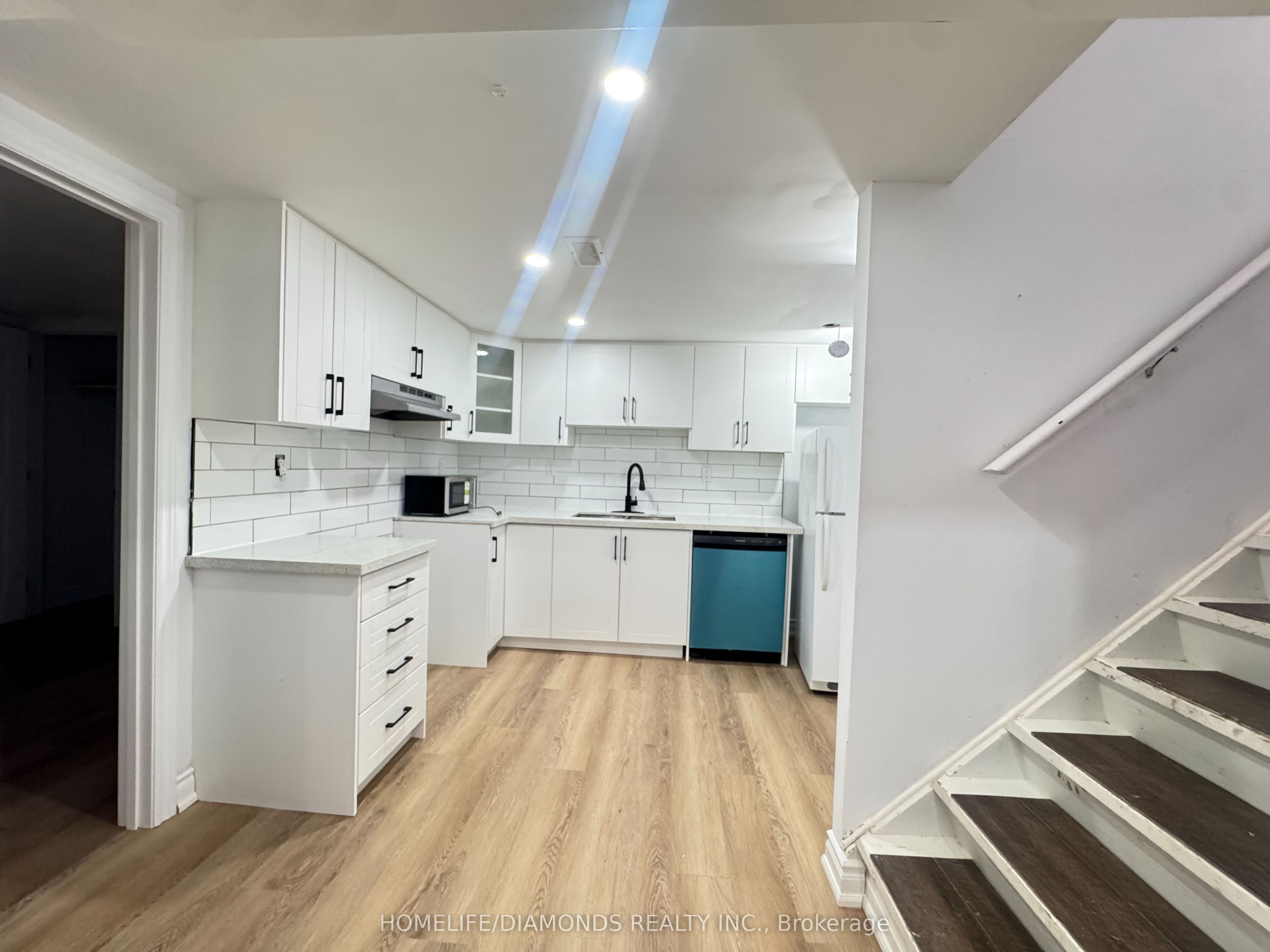 546 LLOYD Avenue BSMT, Welland, ON L3C 2Z6 photo 2