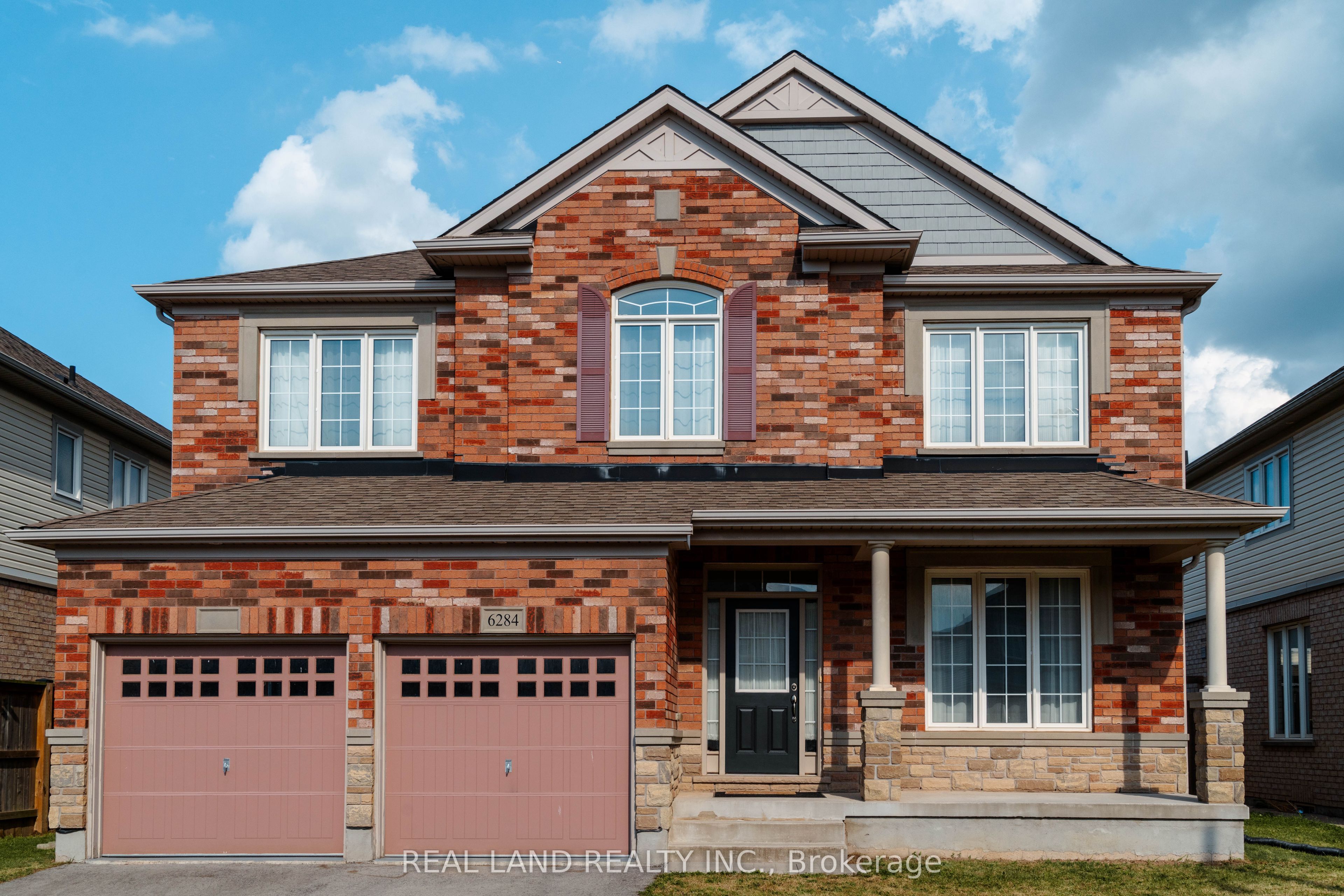 6284 St. Michael Avenue, Niagara Falls, ON L2H 0C8