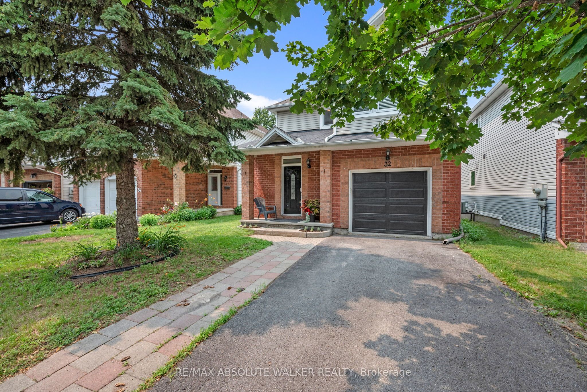 32 Roberge Crescent, Kanata, ON K2L 4G7 photo 4