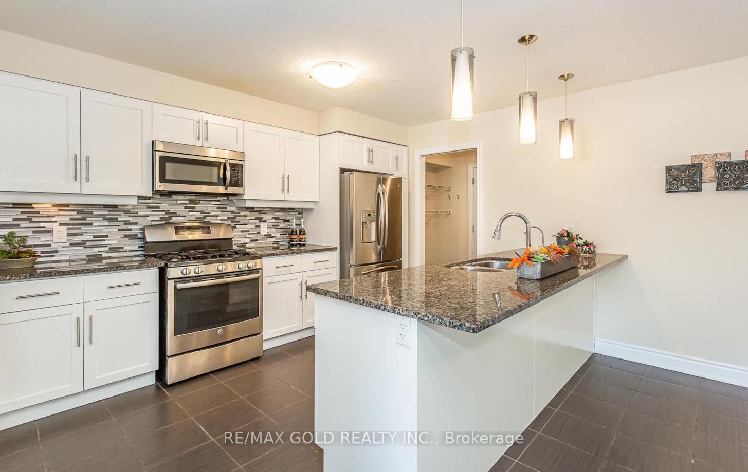 199 Summit Ridge Drive, Guelph, ON N1E 0M1 photo 4