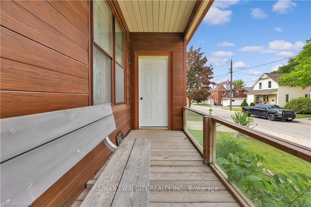 43 Henry Street, Kitchener, ON N2G 1P4 photo 5