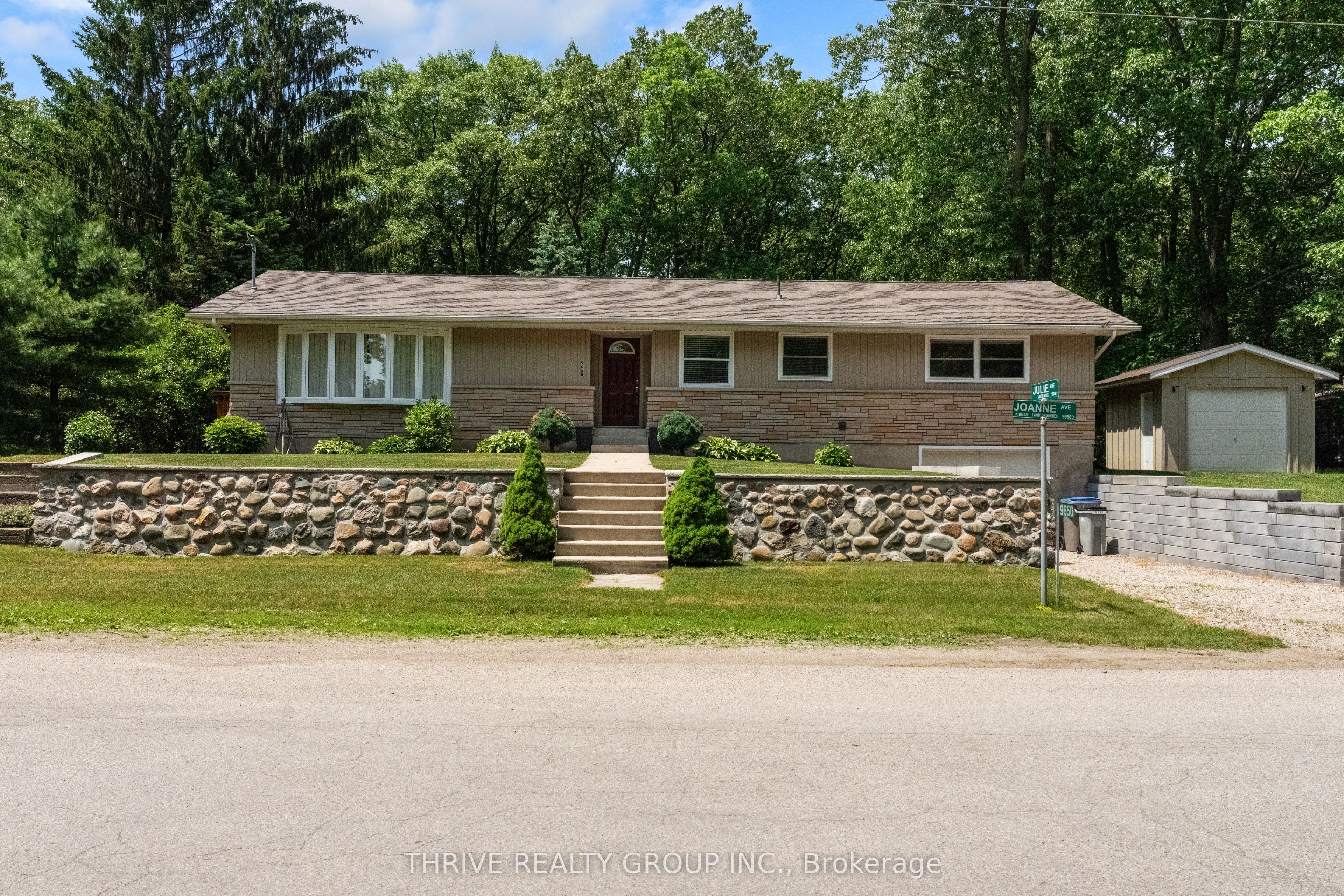 9650 Joanne Avenue, Lambton Shores, ON N0M 1T0 photo 3