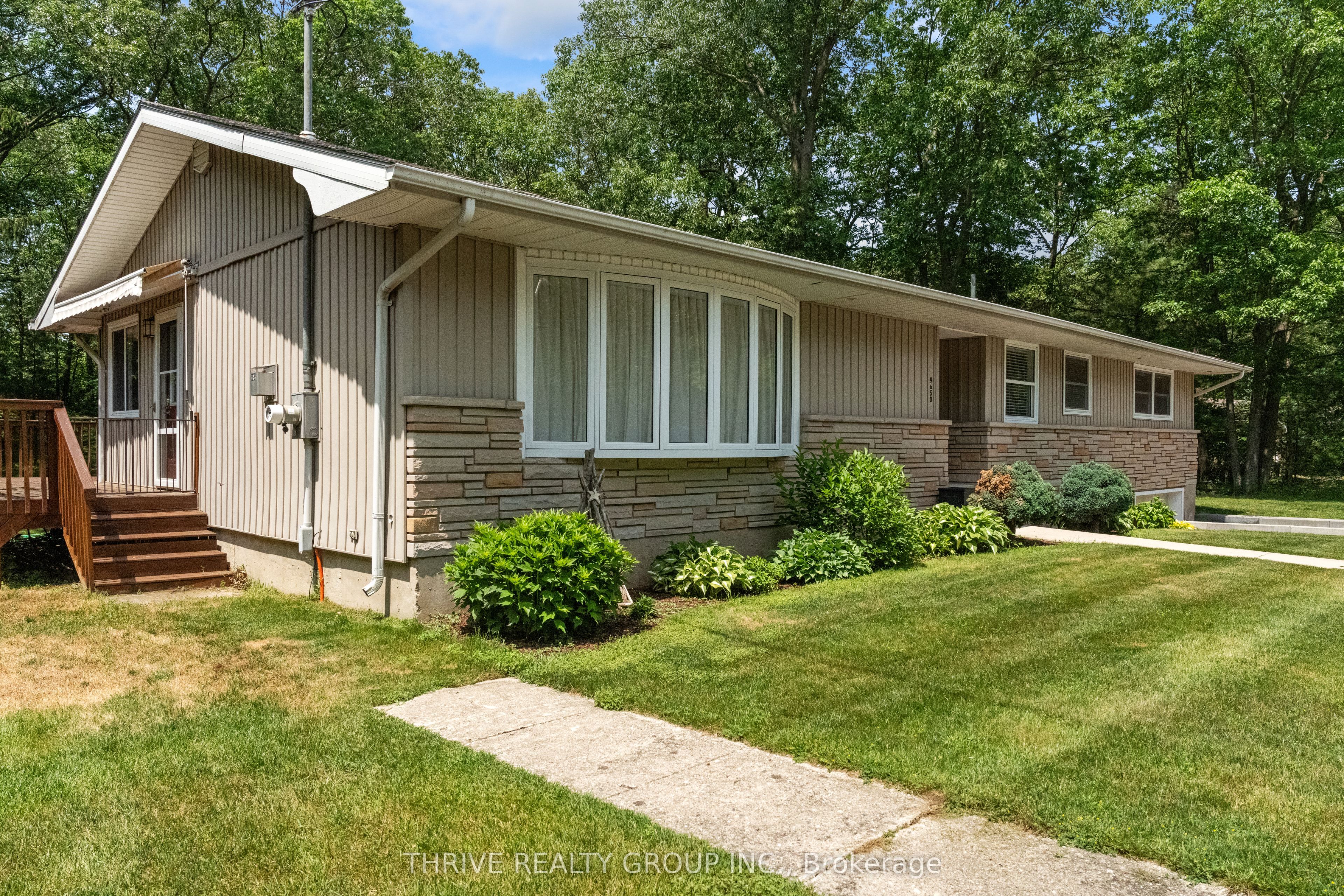 9650 Joanne Avenue, Lambton Shores, ON N0M 1T0 photo 5