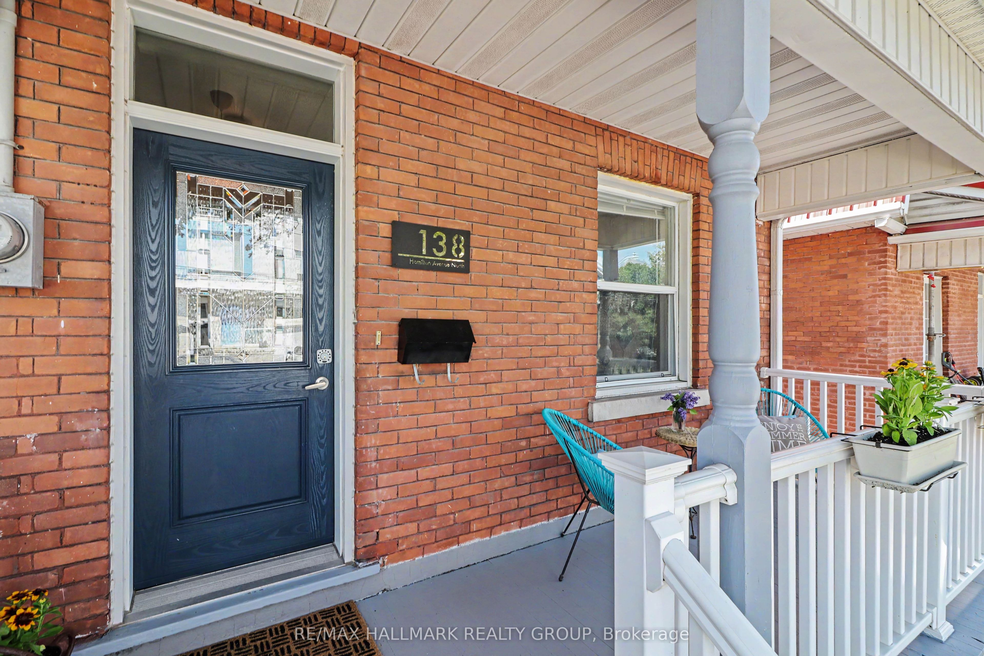 138 Hamilton Avenue N, Tunneys Pasture and Ottawa West, ON K1Y 1C2 photo 3