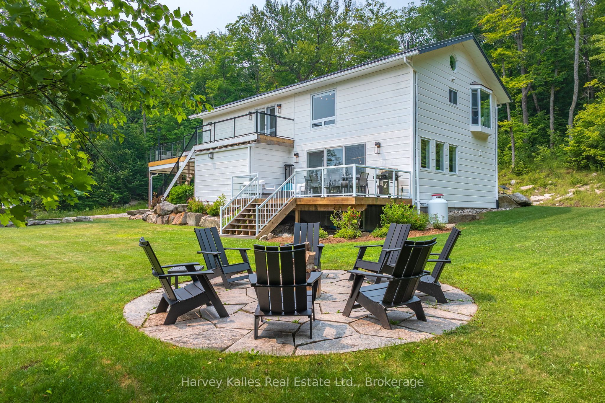 1106 North Pickerel Lake Road, Armour, ON P0A 1C0 photo 5