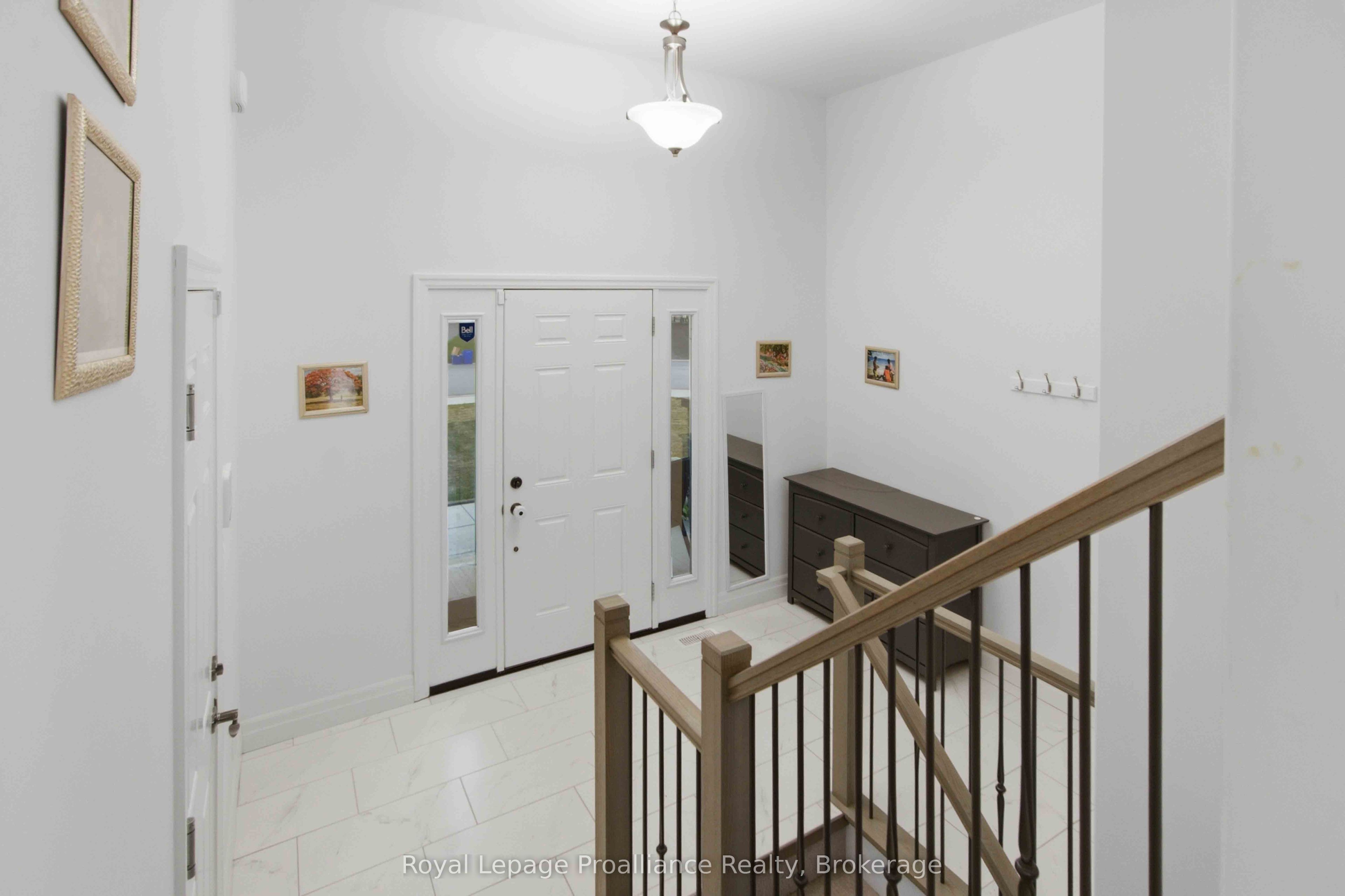 21 Cedar Park Crescent, Quinte West, ON K8V 0J1 photo 5