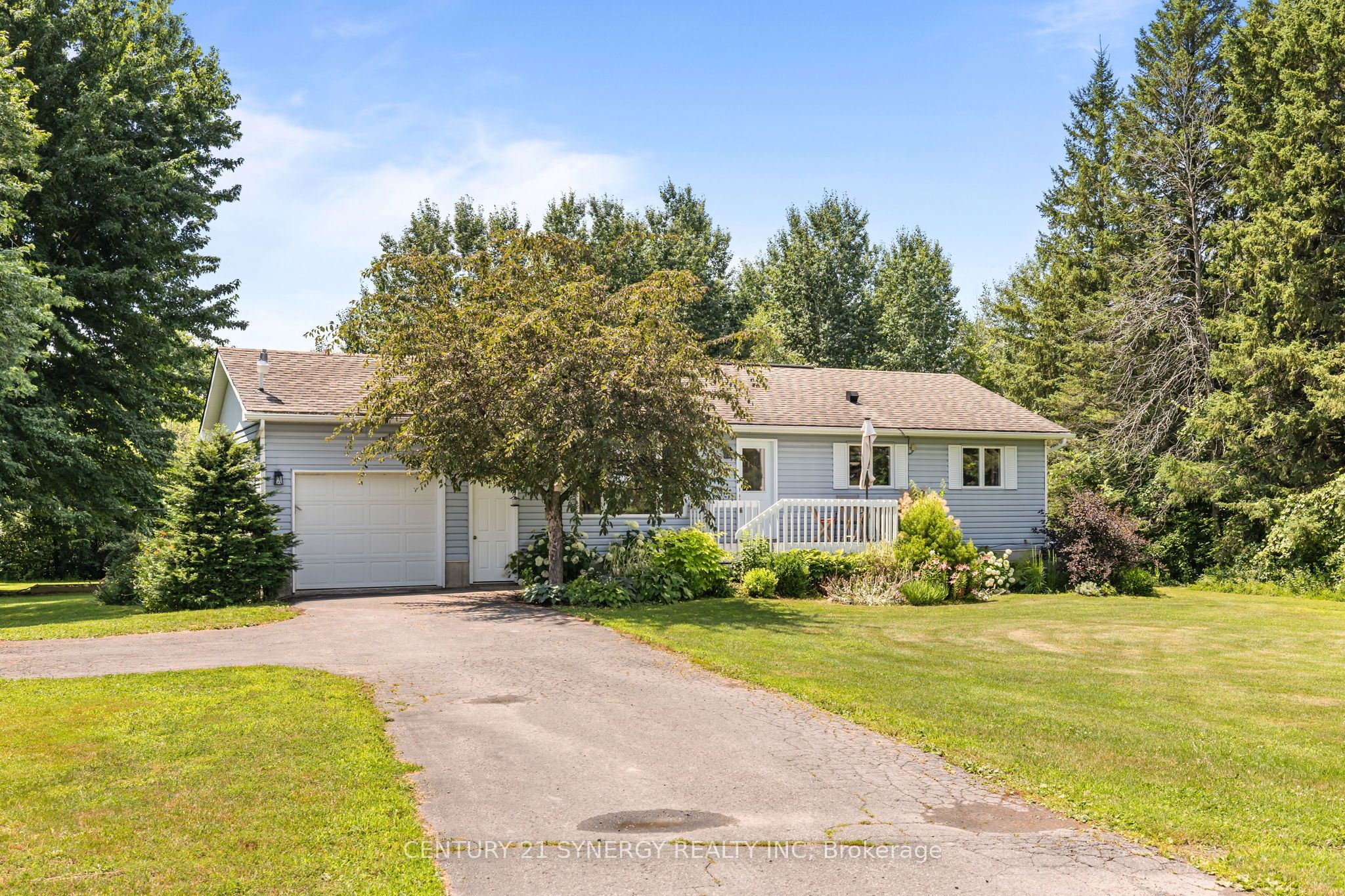 2282 Roxborough Kenyon Boundary Road, North Stormont, ON K0C 1T0