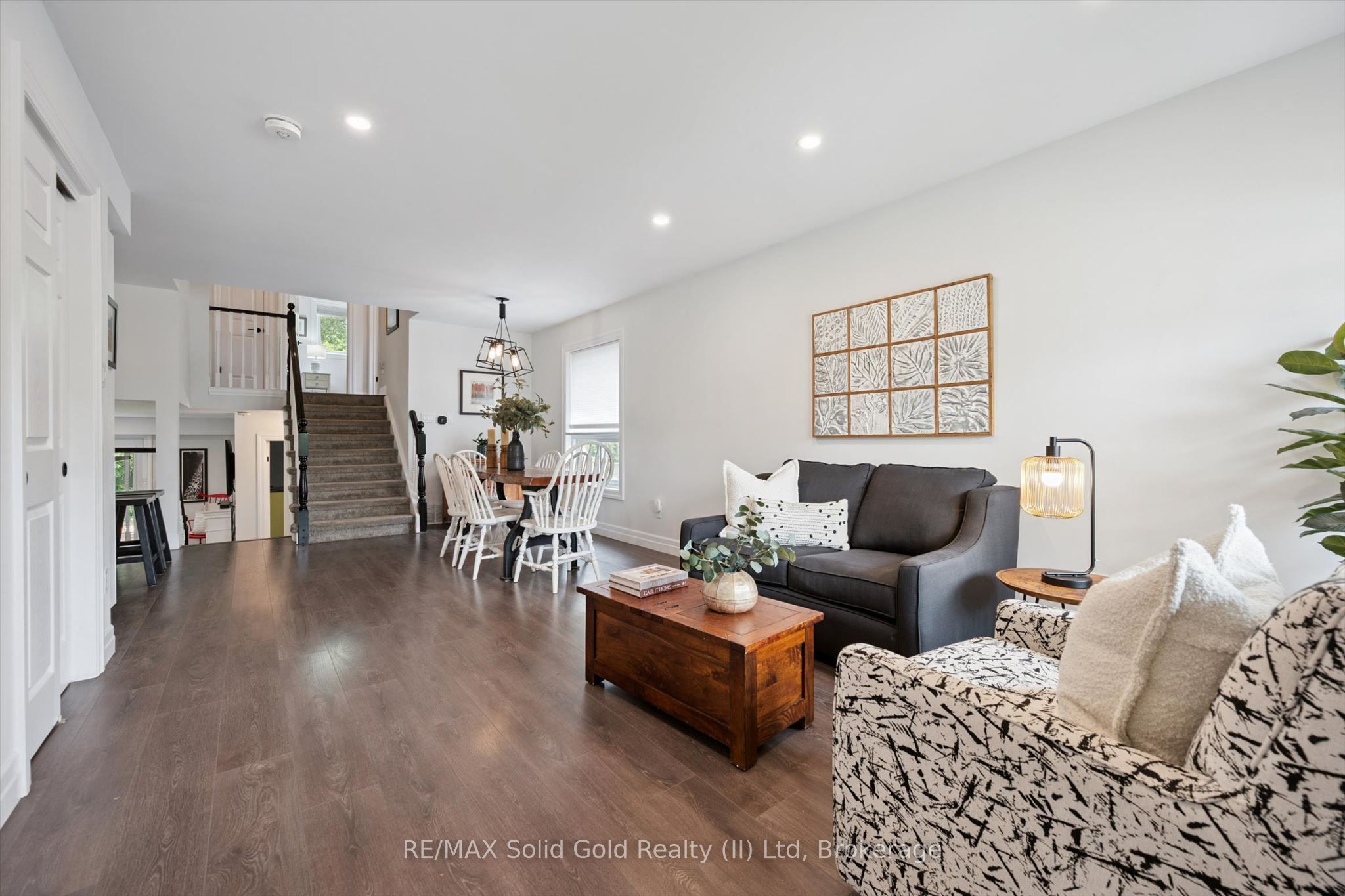 142 Marl Meadow Drive, Kitchener, ON N2R 1L3 photo 3