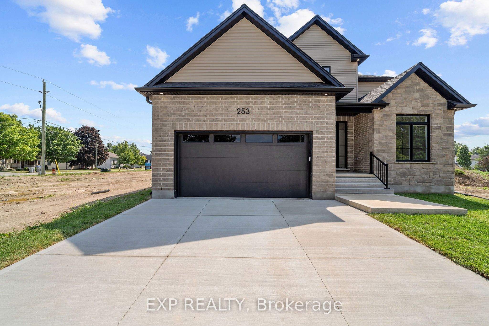 253 John Street, Warwick, ON N0M 2S0 photo 3