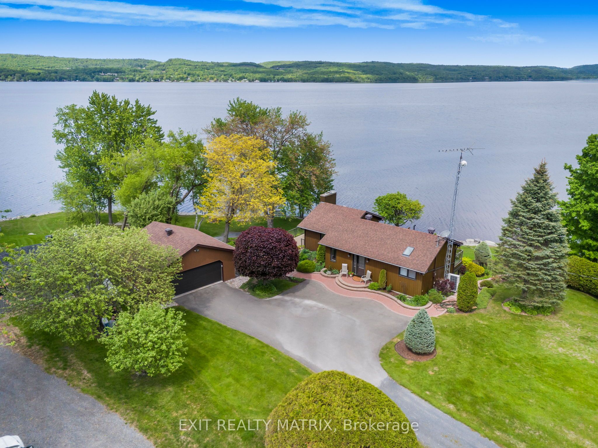 2176 Bay Road, Champlain, ON K0B 1K0