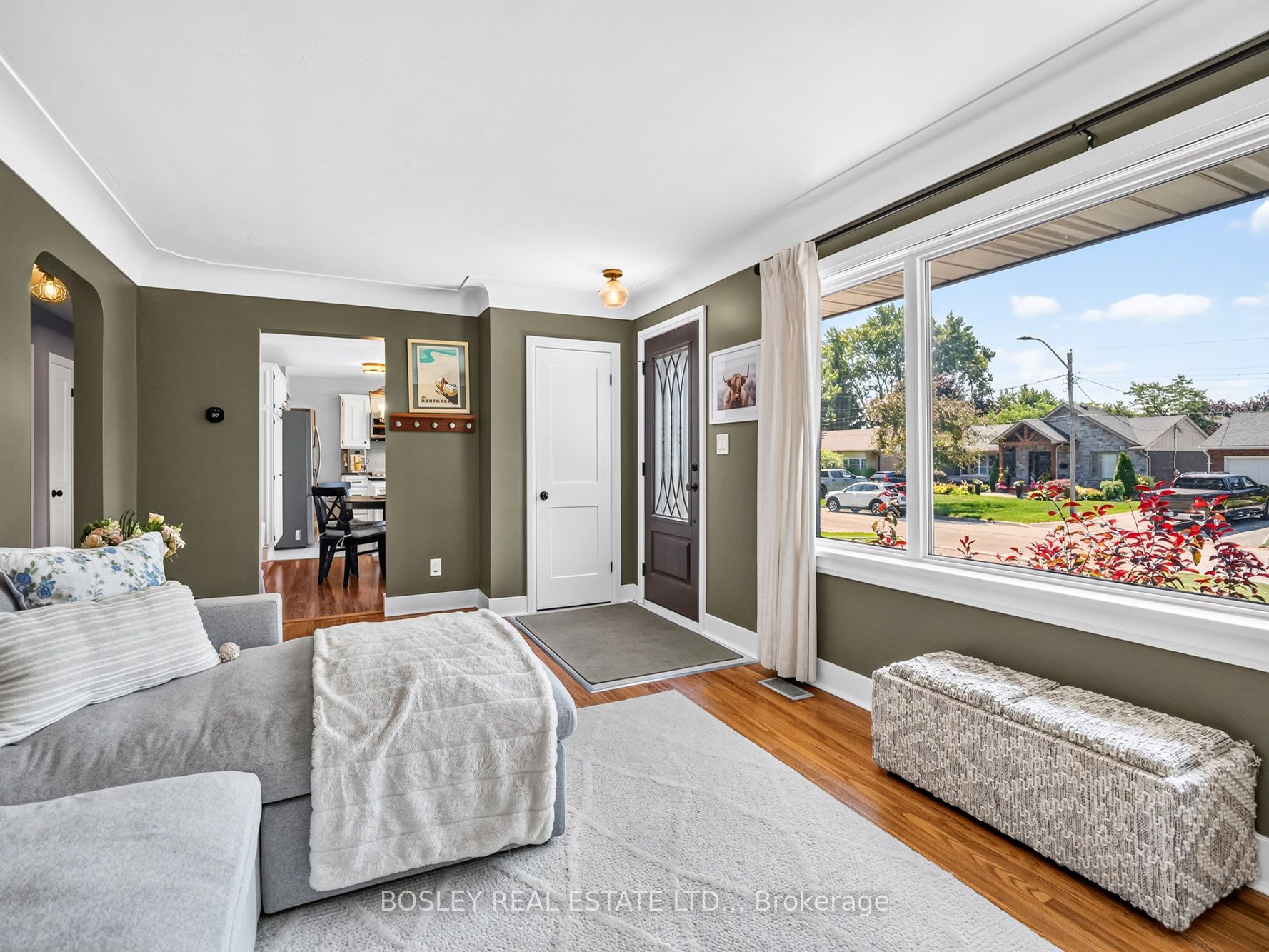 42 Lindel Crescent, Welland, ON L3C 3S3 photo 3