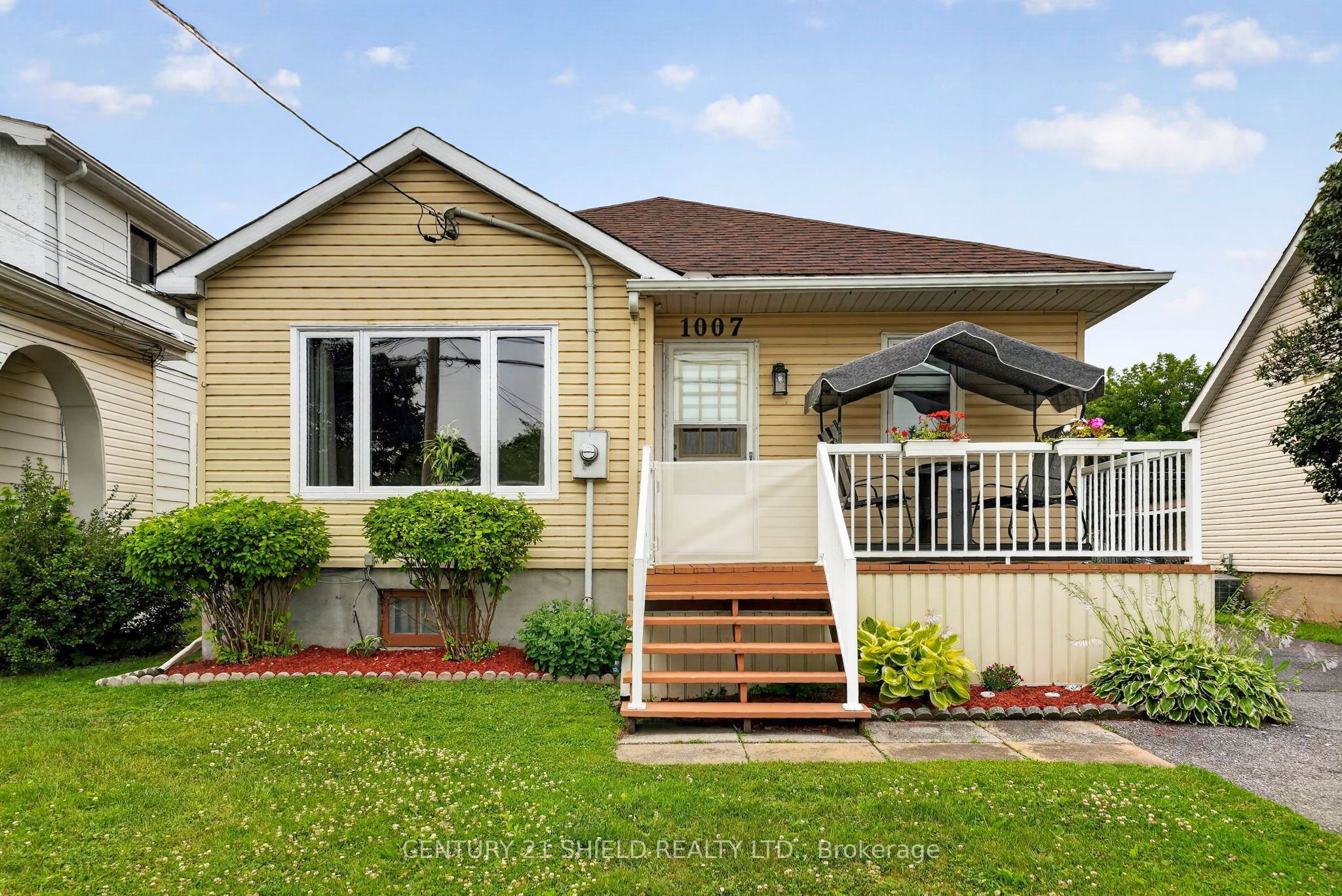 1007 2nd Street E, Cornwall, ON K6H 2A8